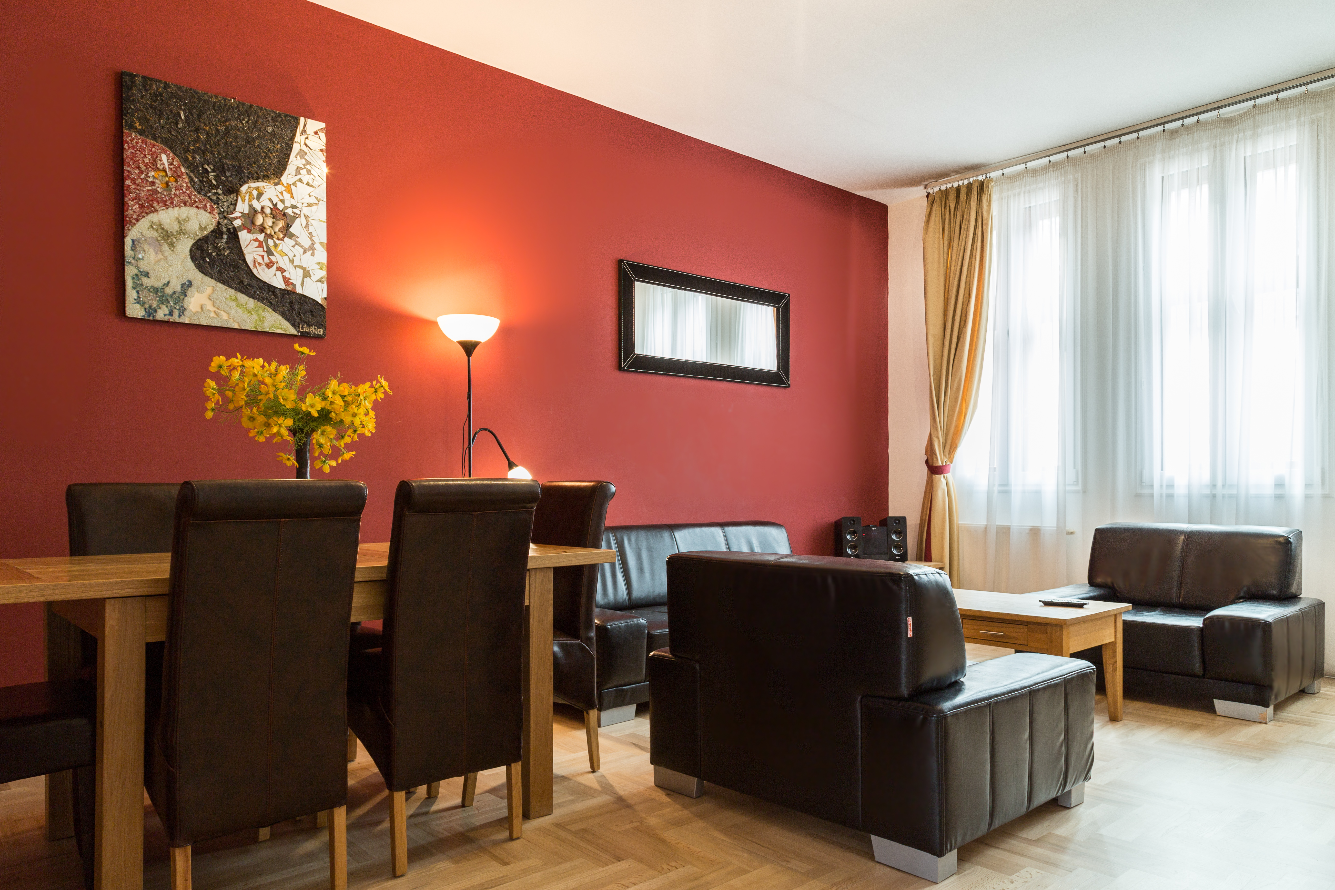 Apartment Capacity 6 Three Bedroom