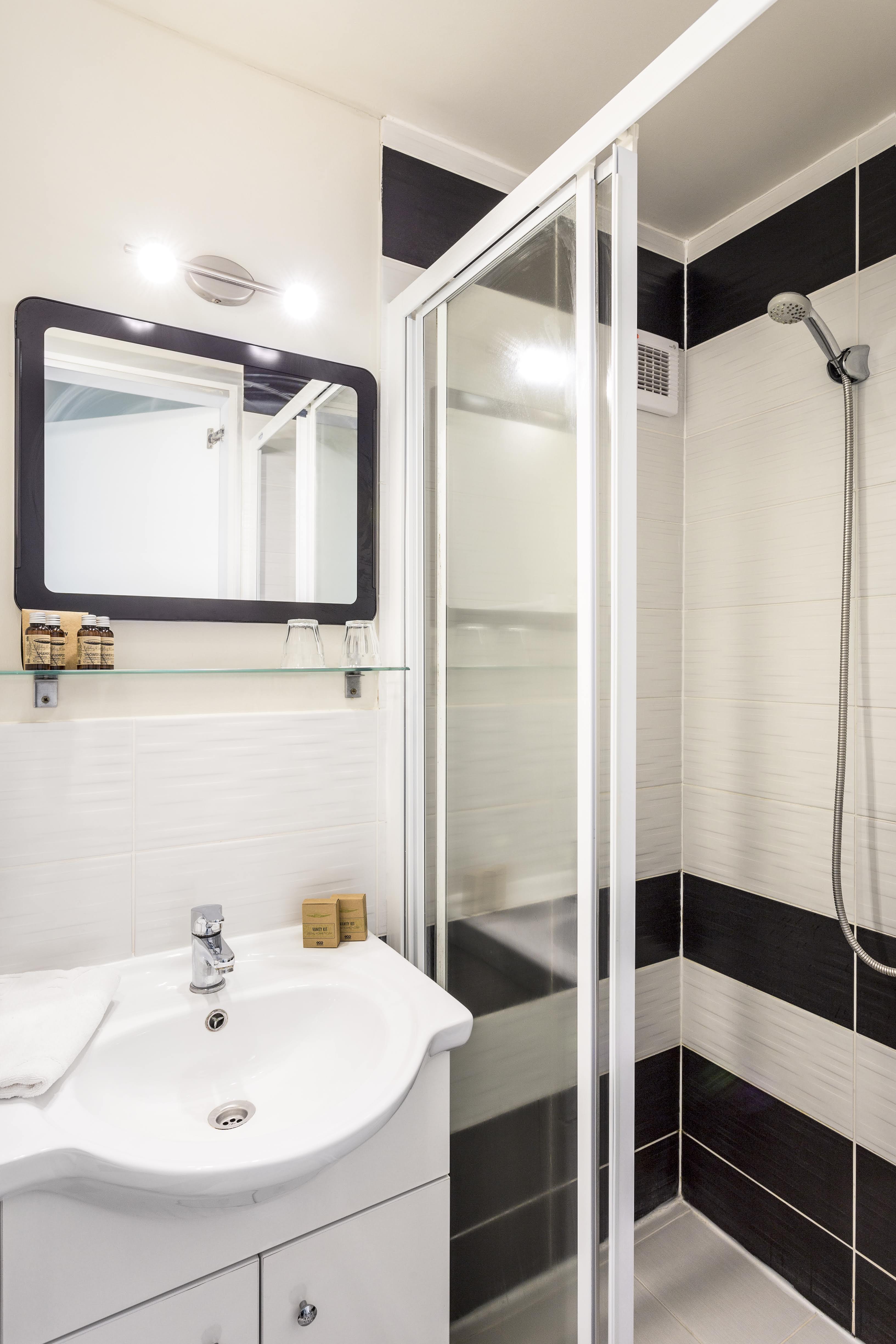 Studio Superior Capacity 3