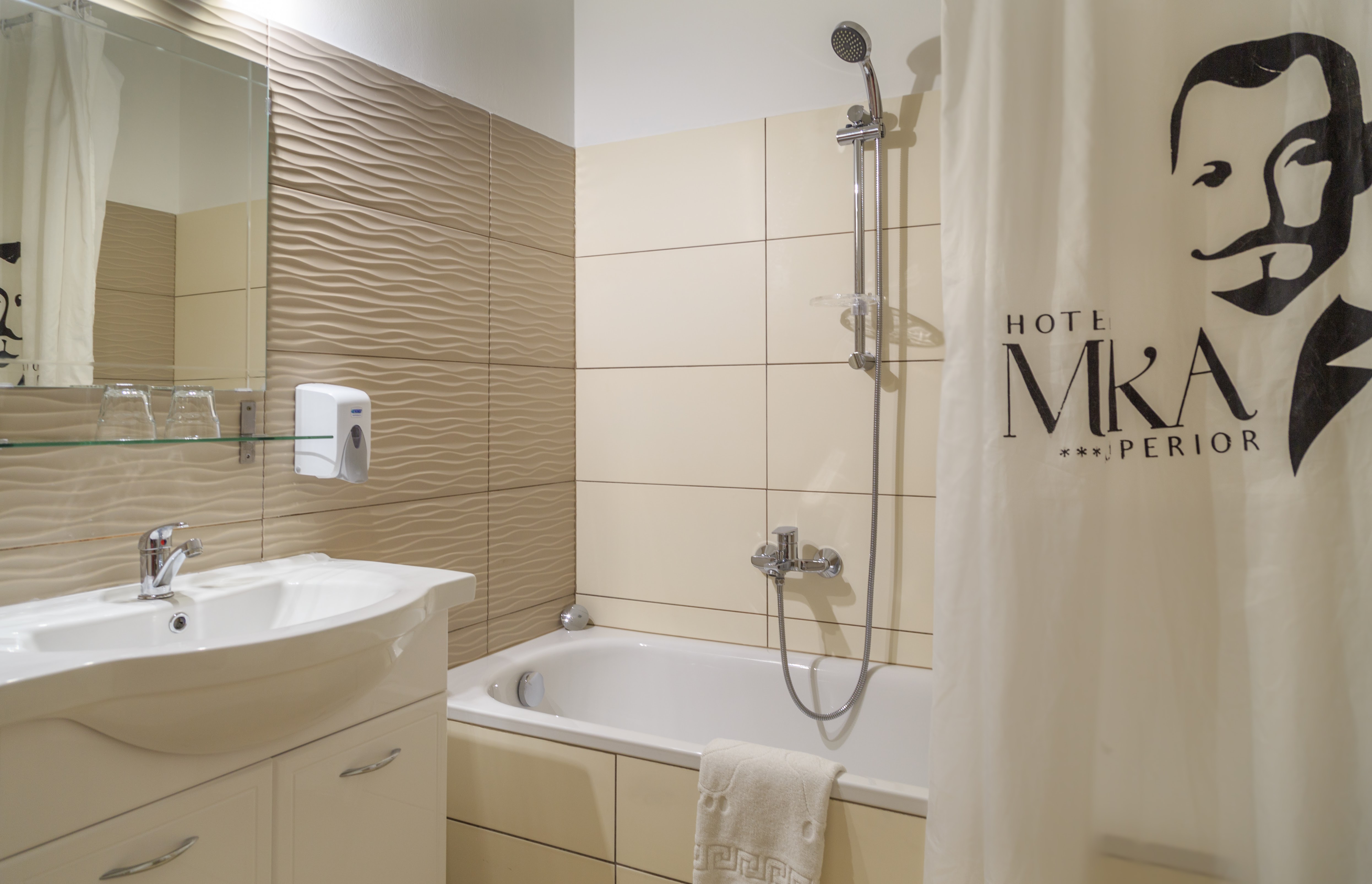 Apartment Capacity 6 Two Bedrooms