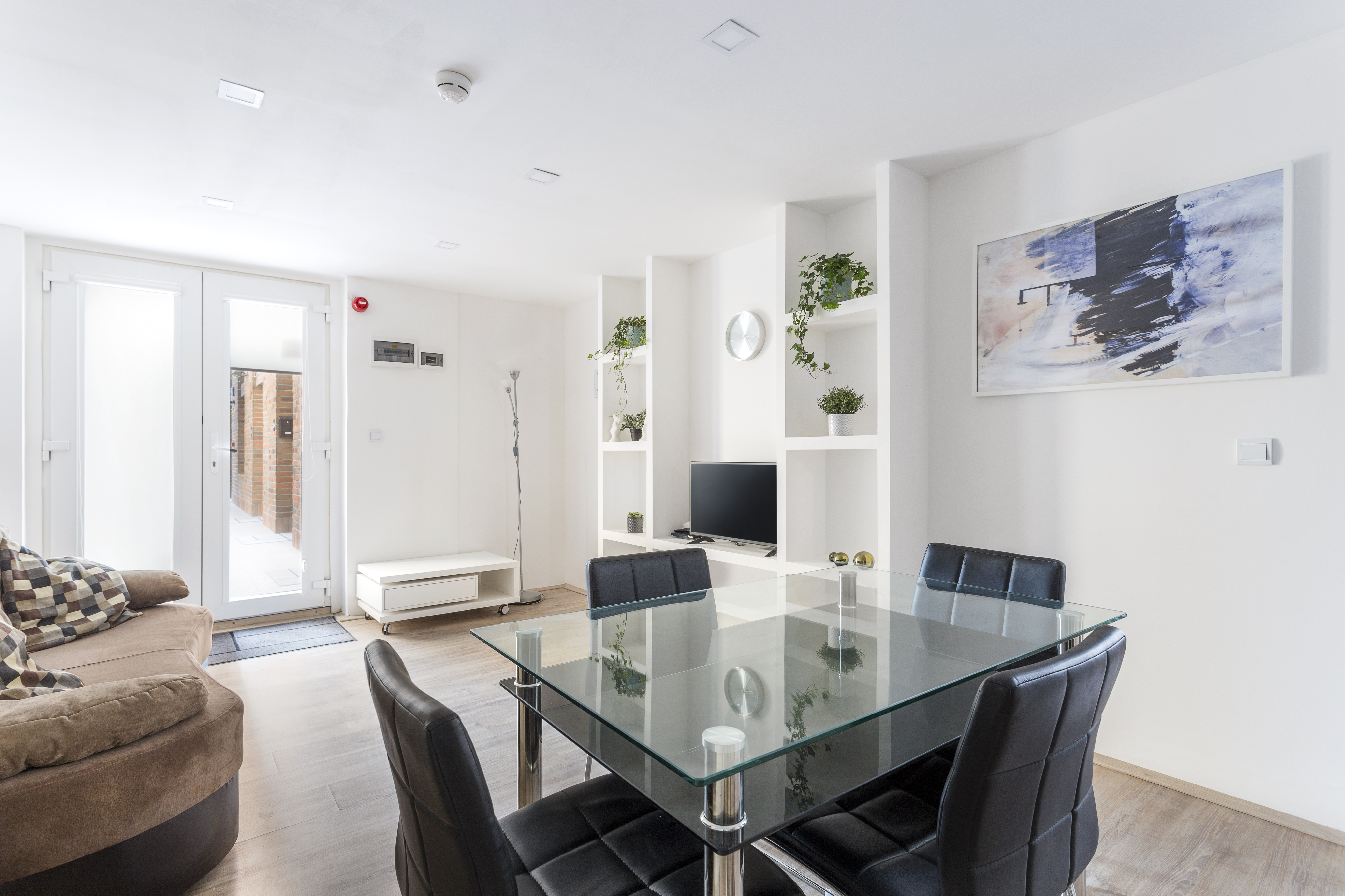 Apartment Capacity 6 Two Bedrooms