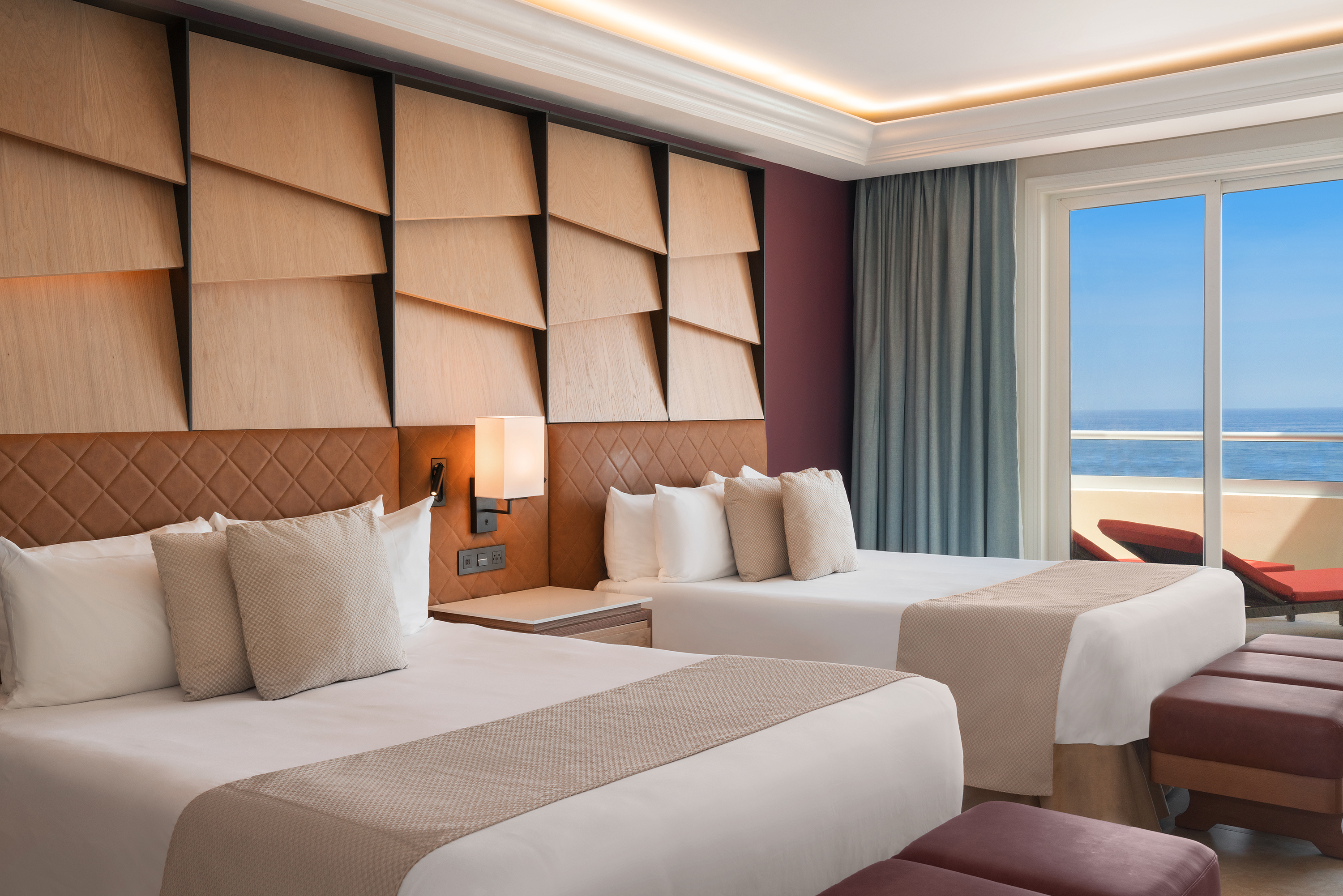 Junior Suite Ocean Front Two Double Beds