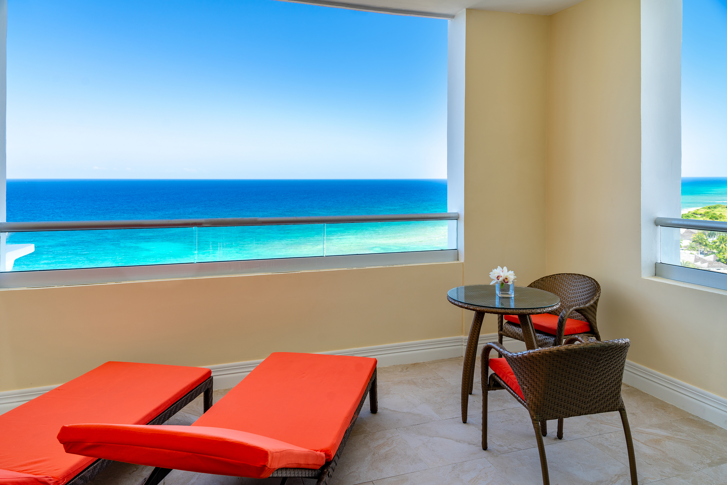 Suite Ocean Front One Bedroom