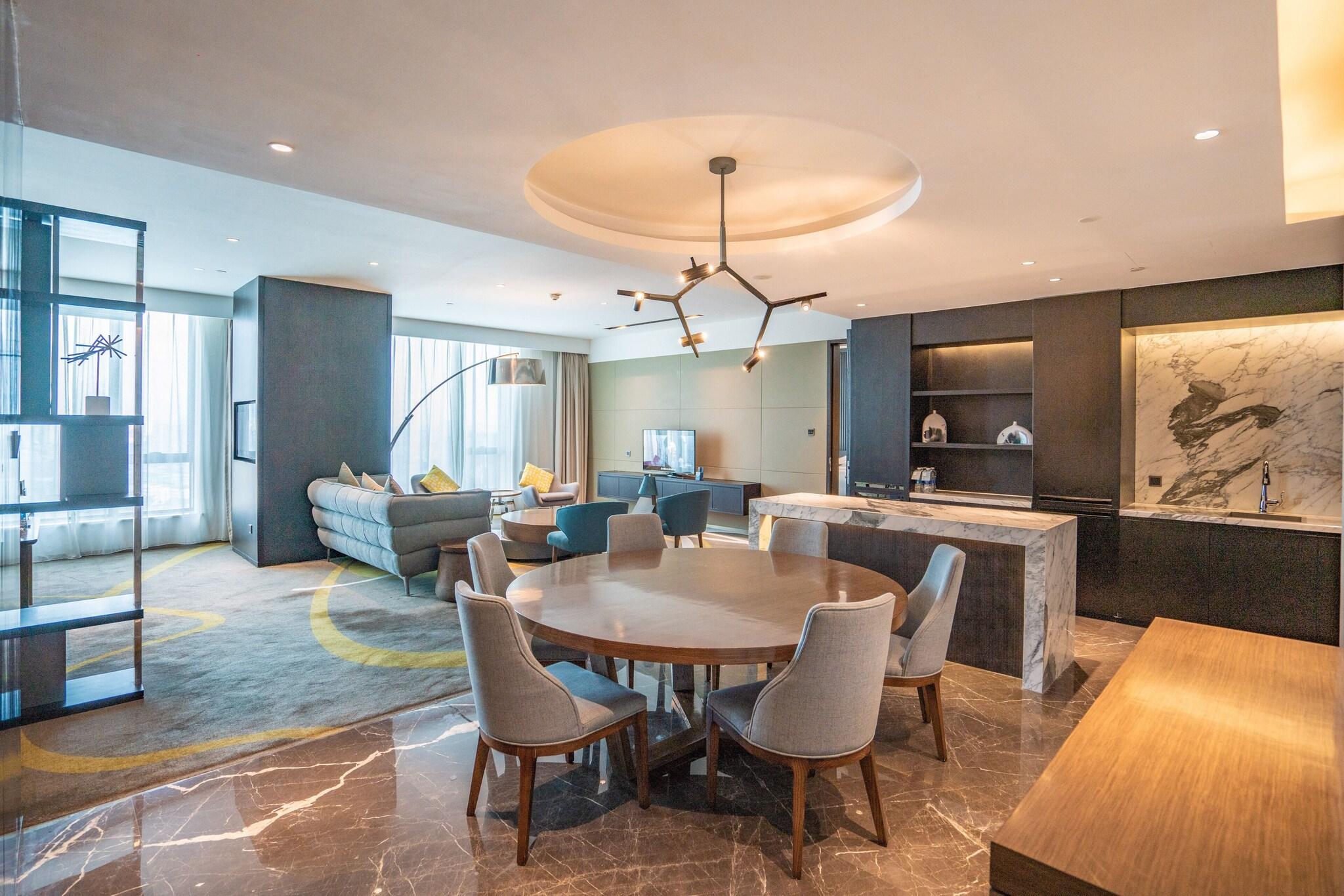 Suite King Bed One Bedroom 