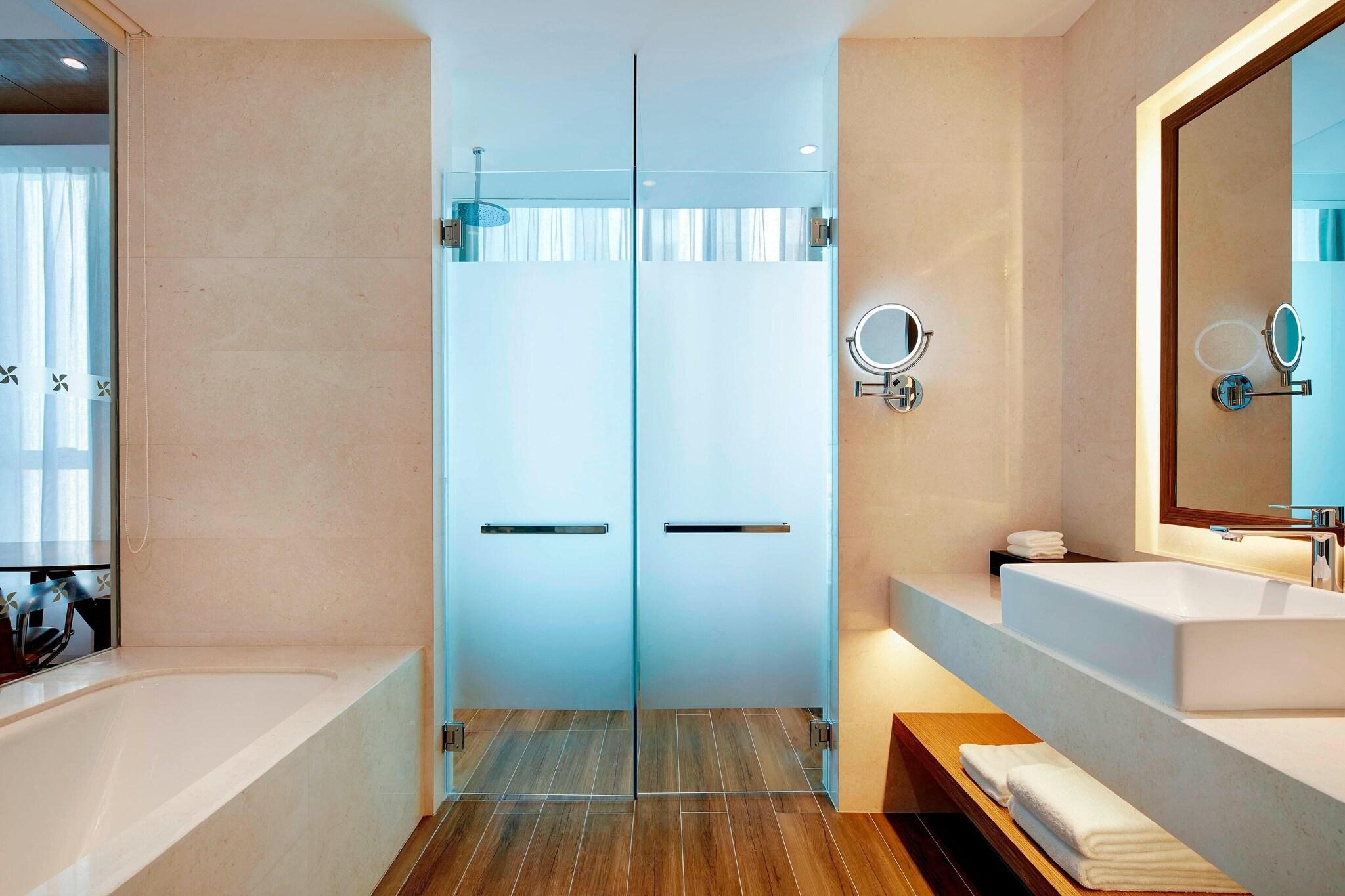 Double King Size Bed