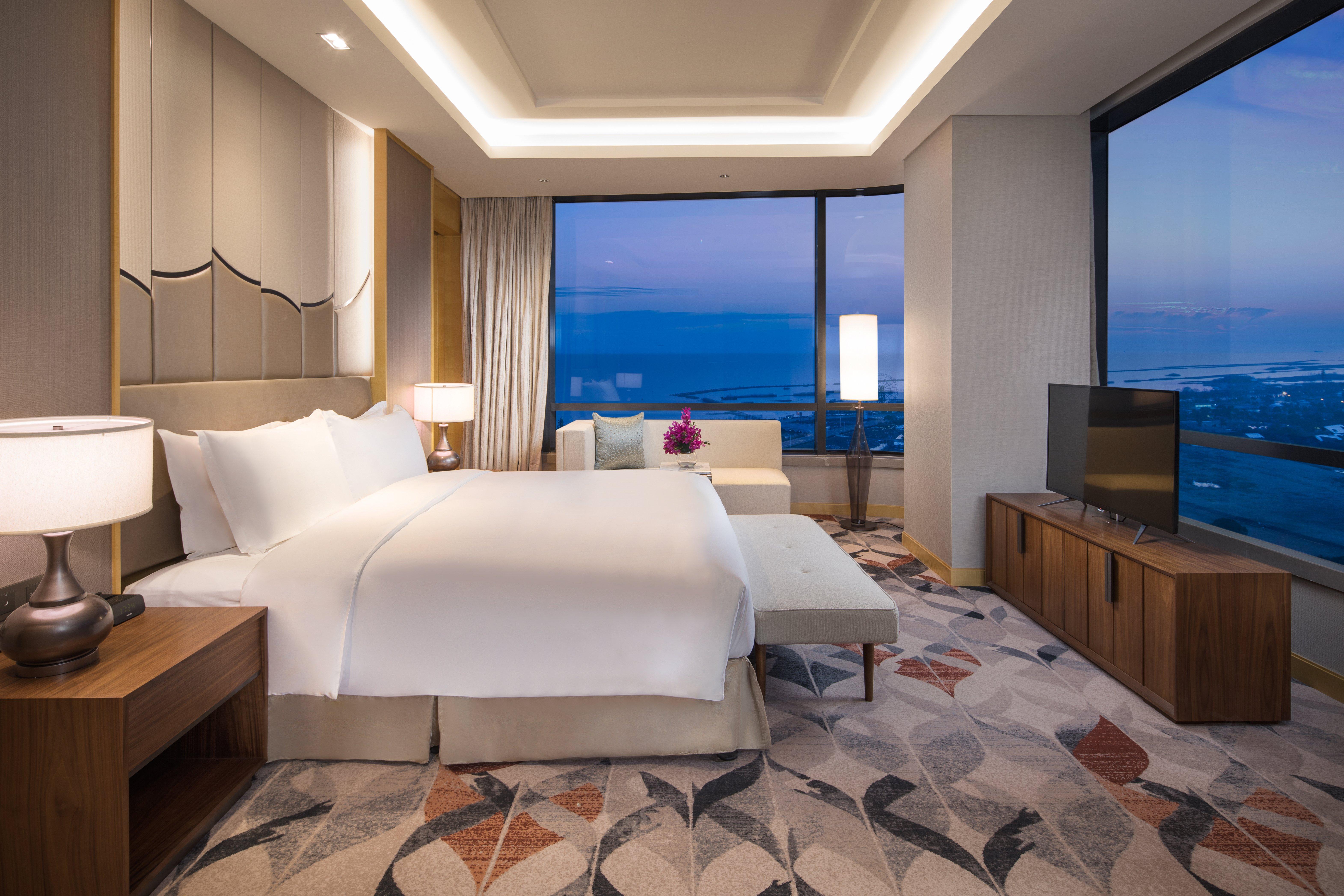 Suite with Kitchenette