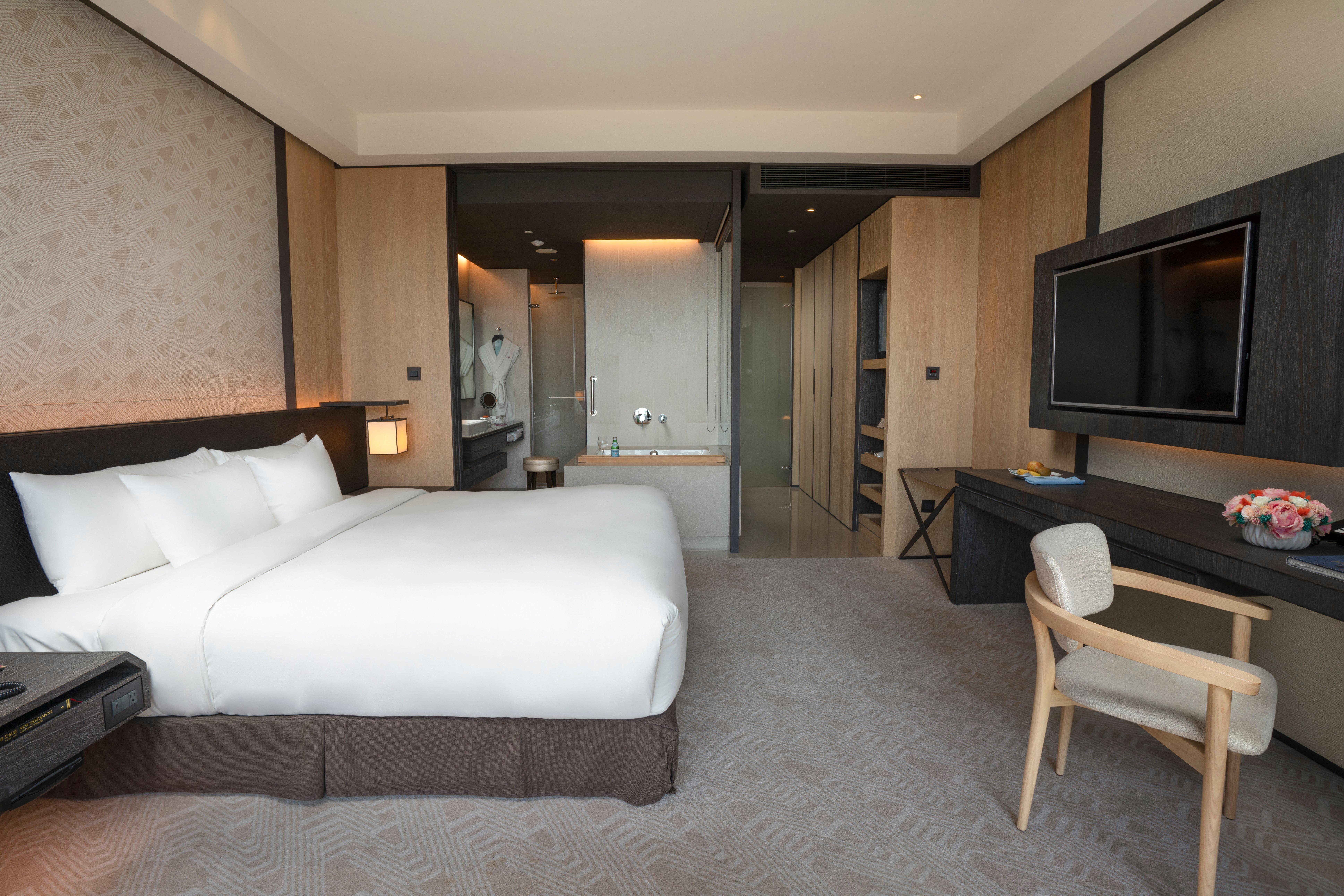 Double King Size Bed