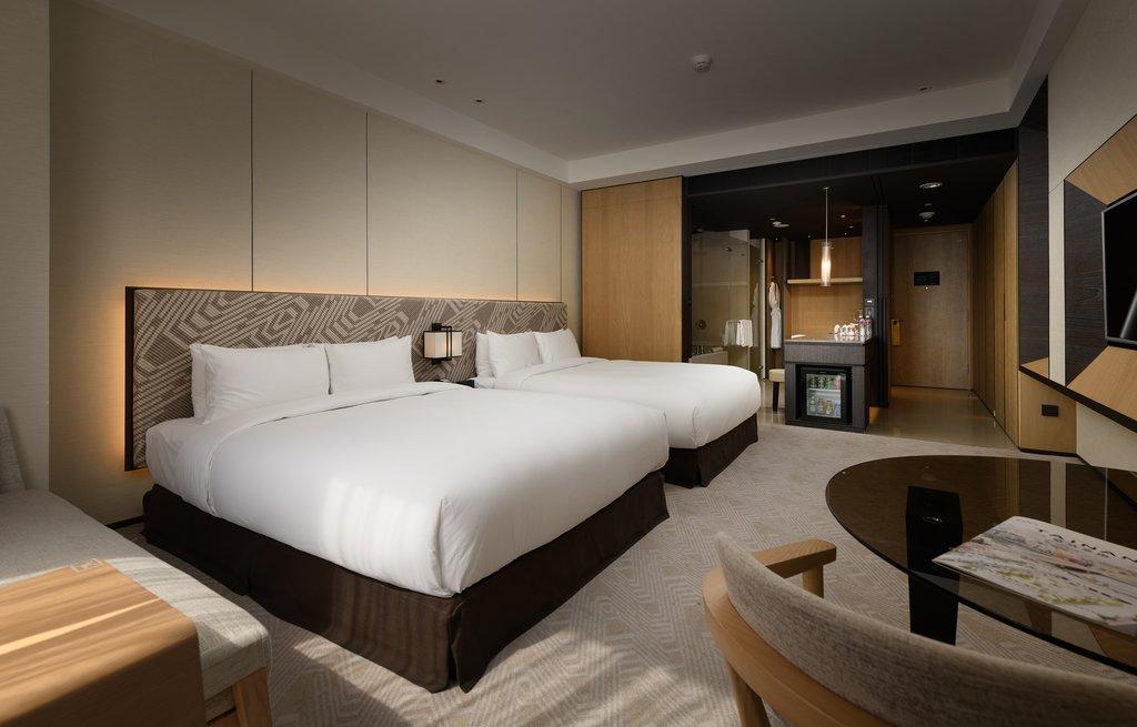 Double Two Queen Beds