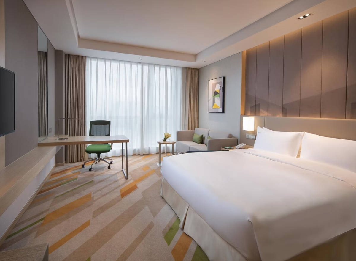 Double King Size Bed