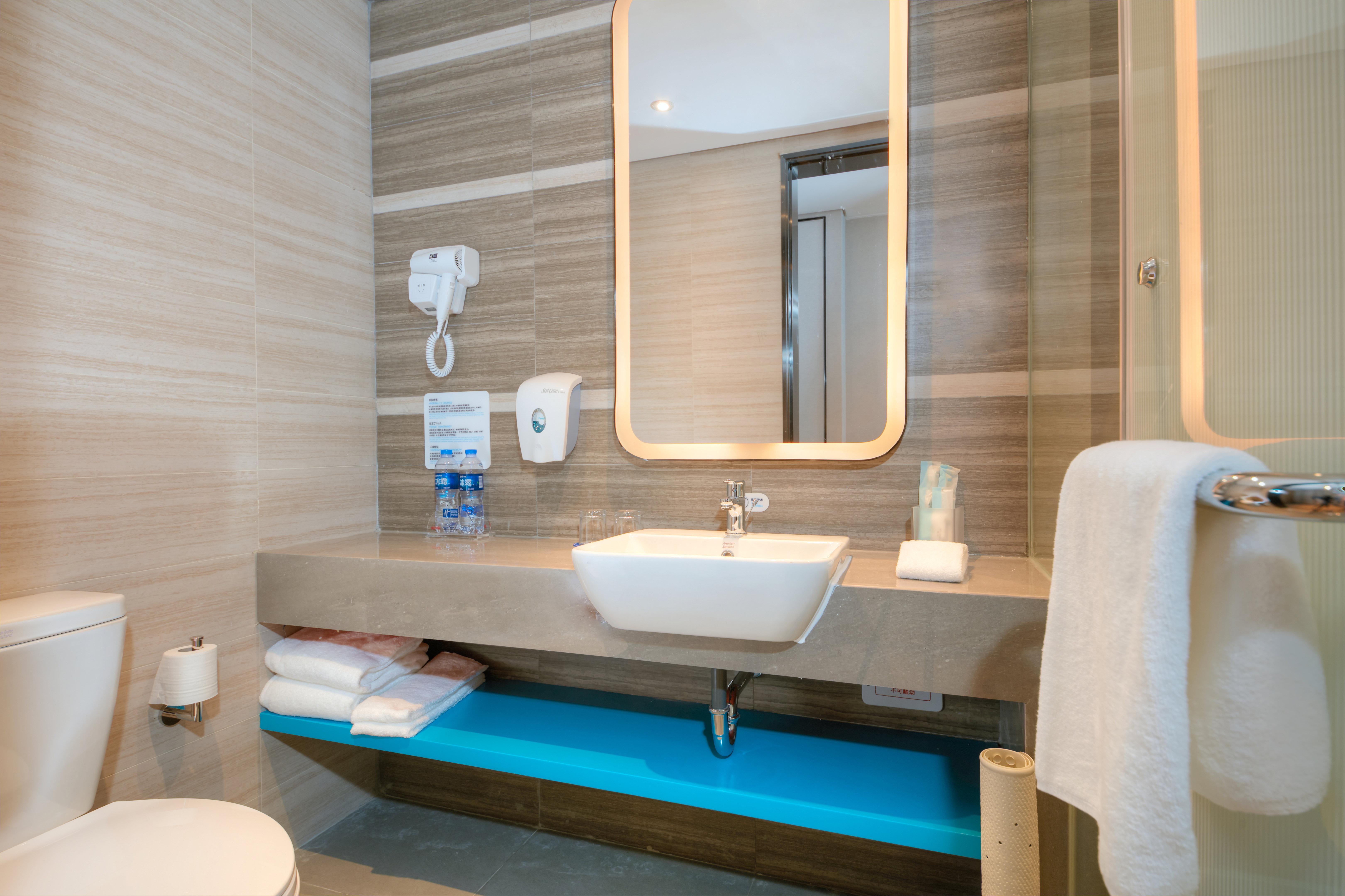 Double Superior King Bed