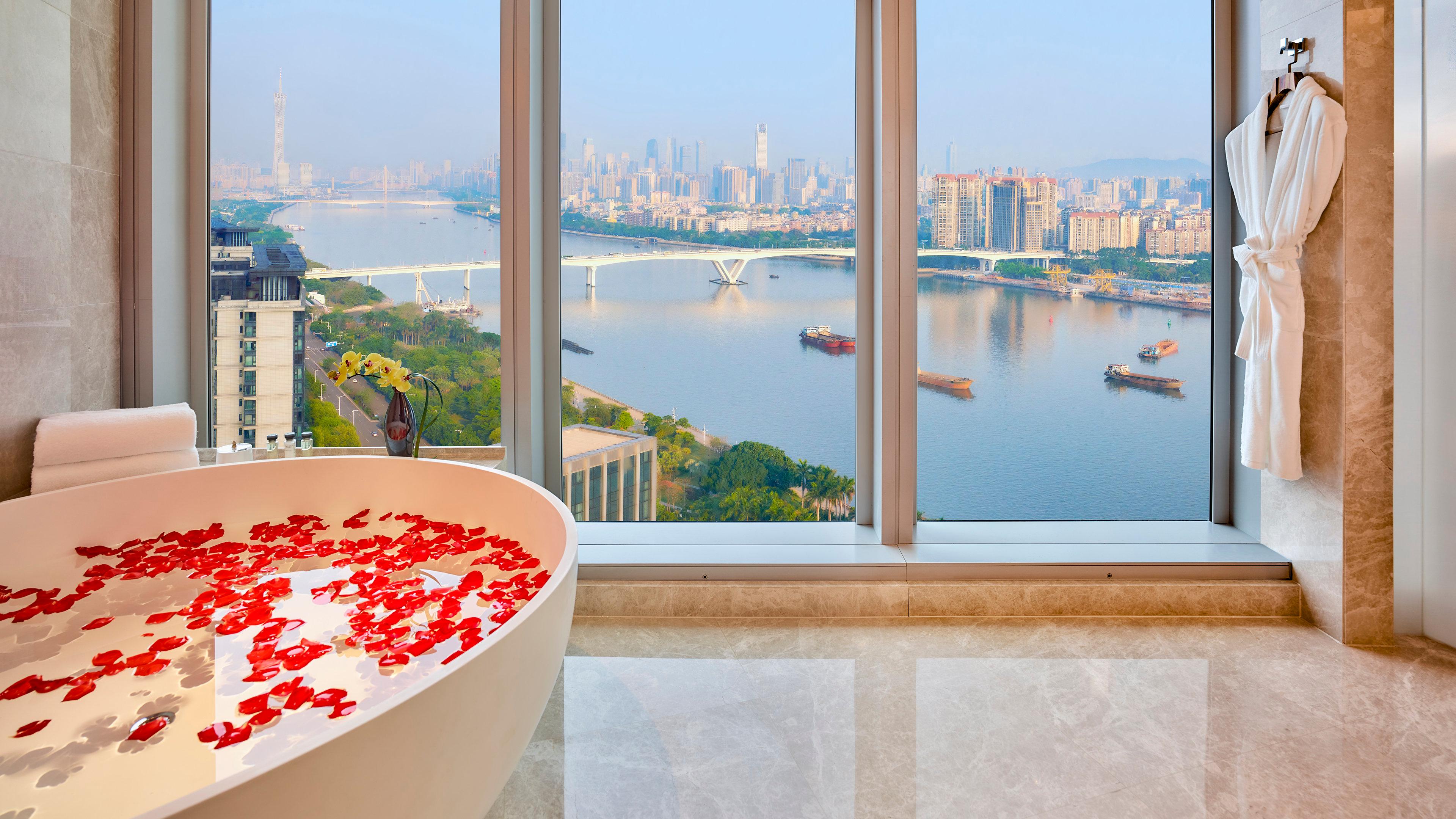 Junior Suite with Views