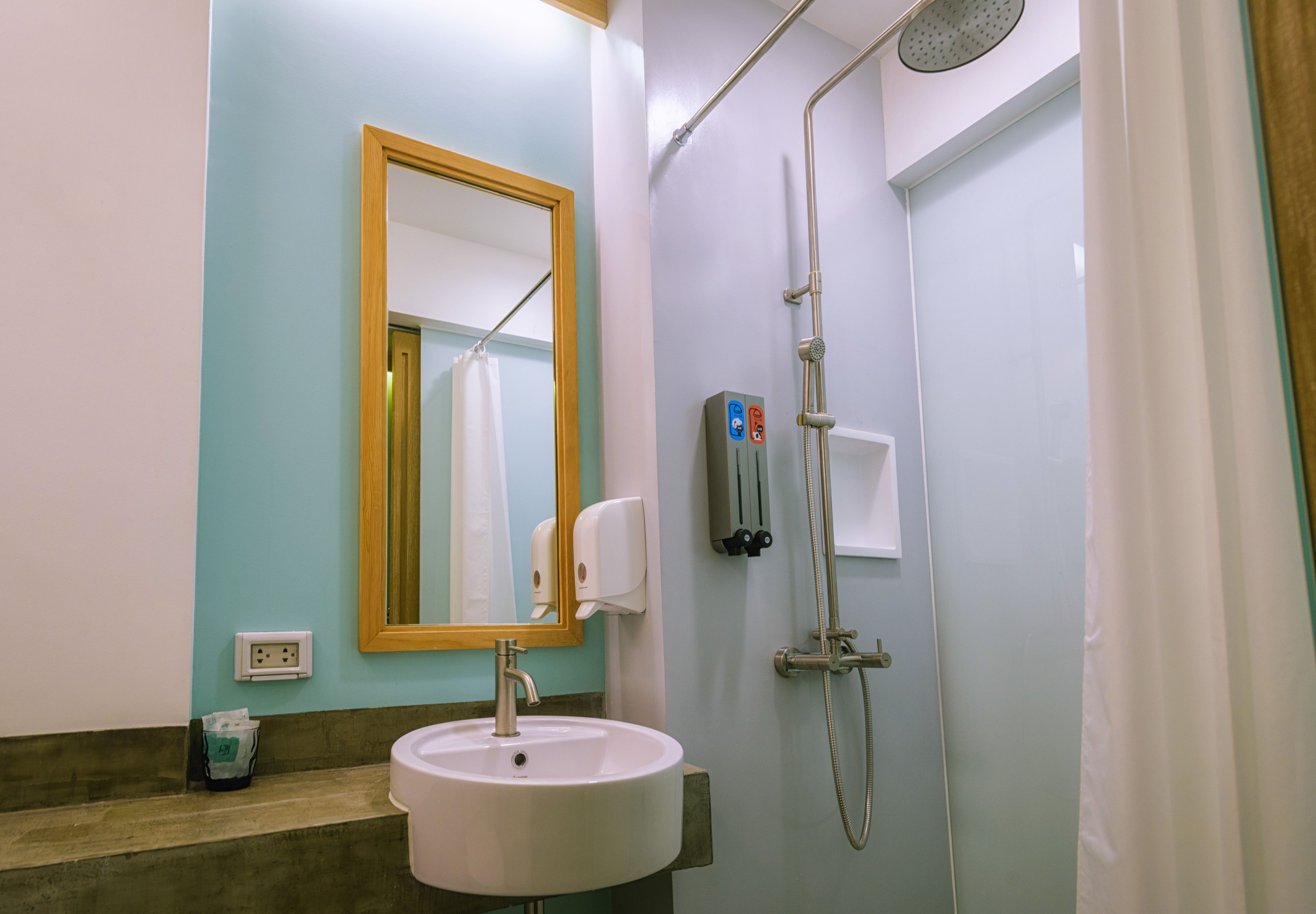 Quadruple Connecting Room