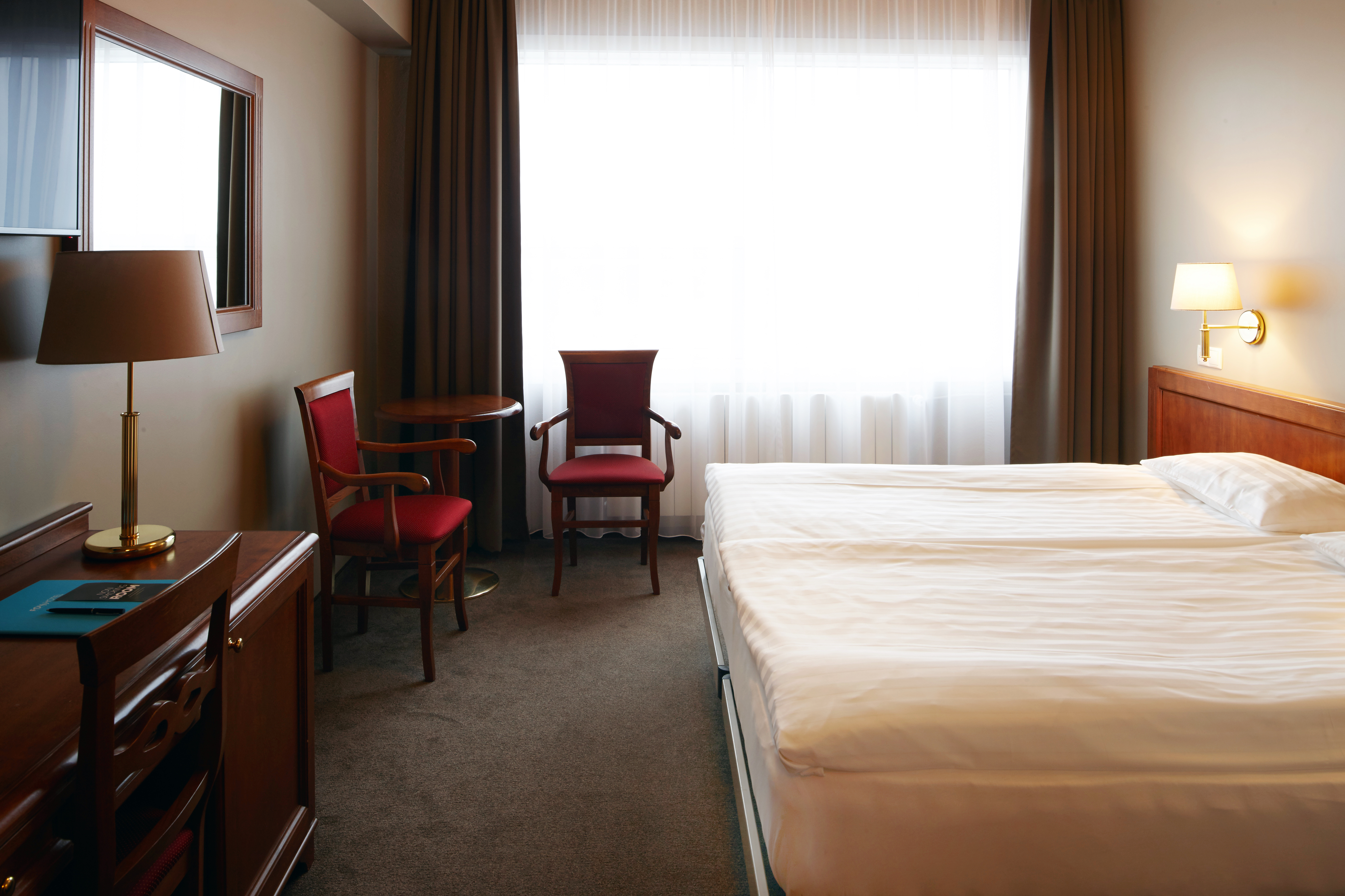 Double or Twin Standard