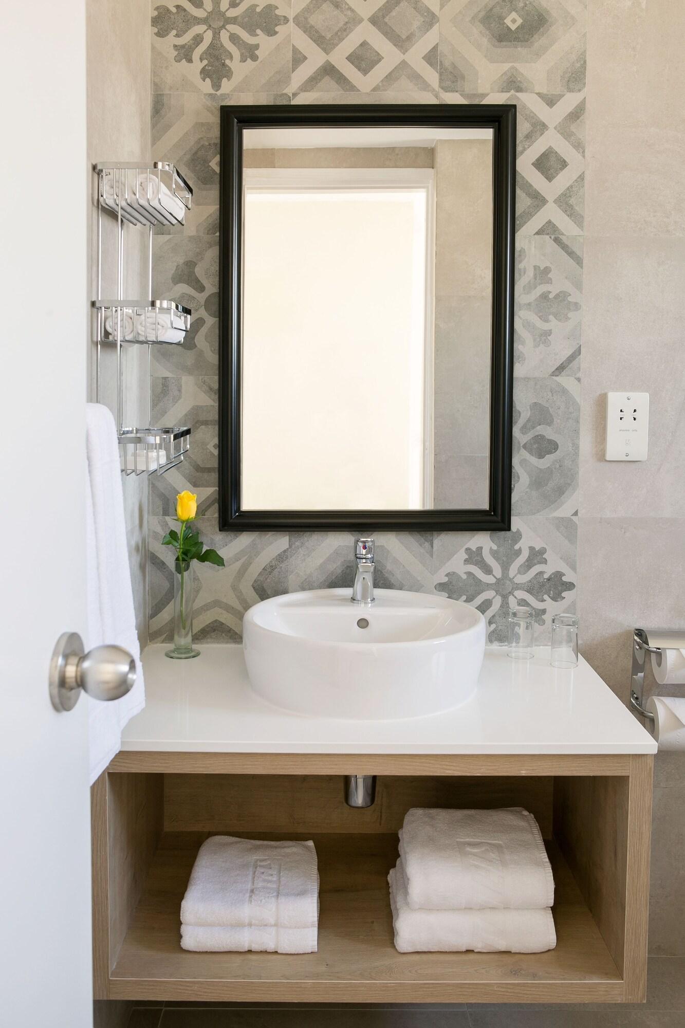 Twin Superior with Views