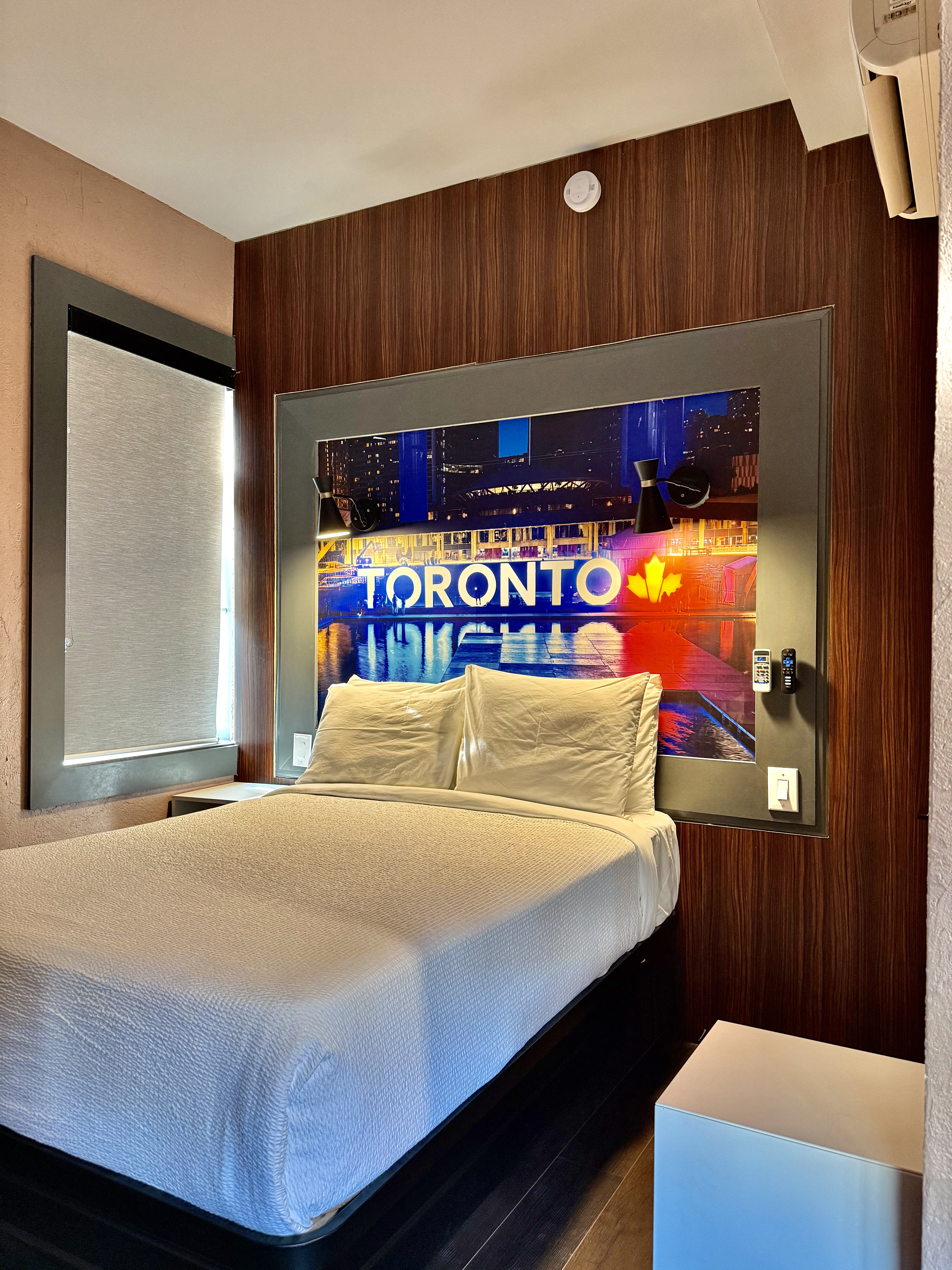 Single Queen Size Bed