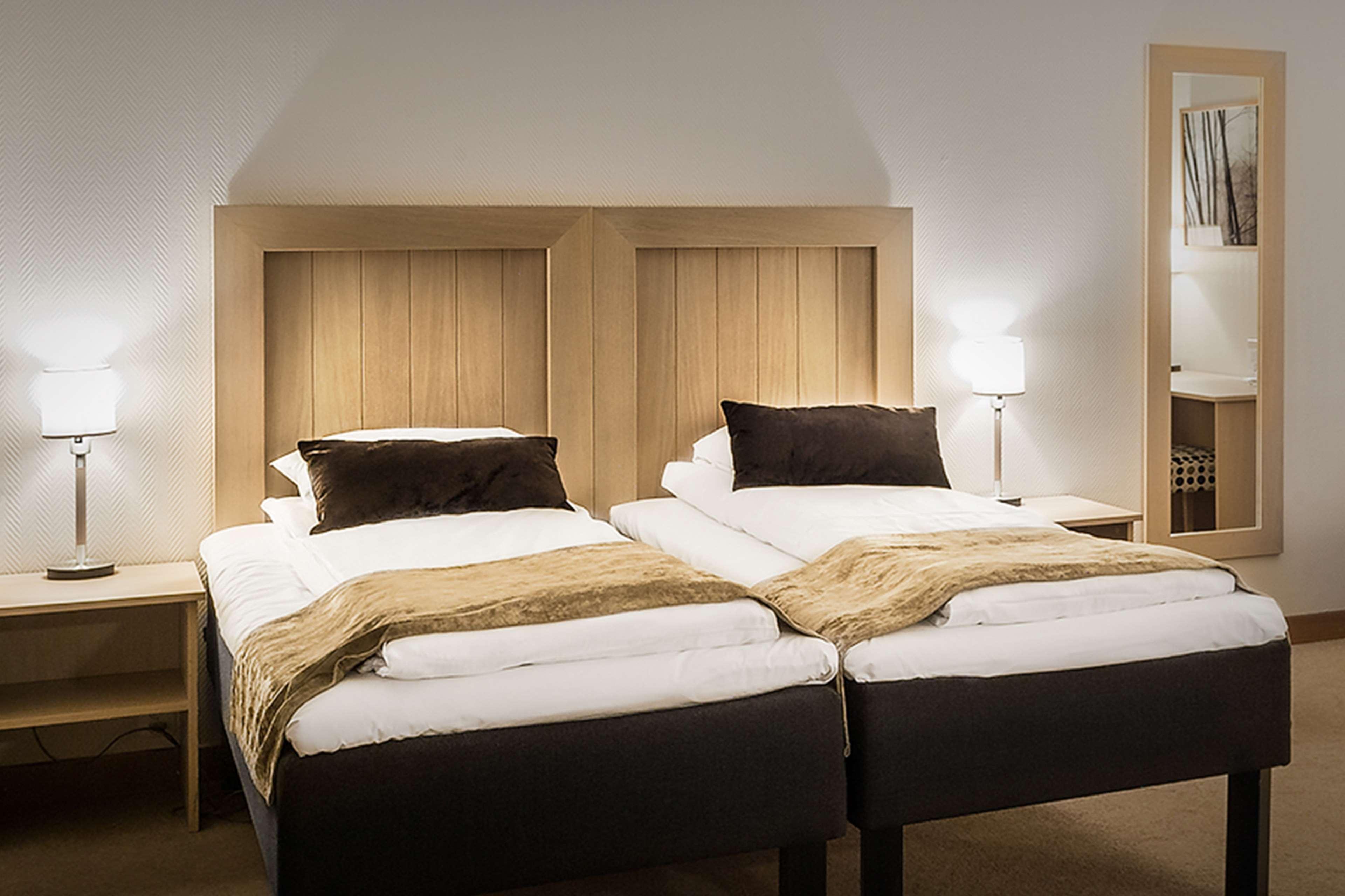 Double Superior Queen Bed