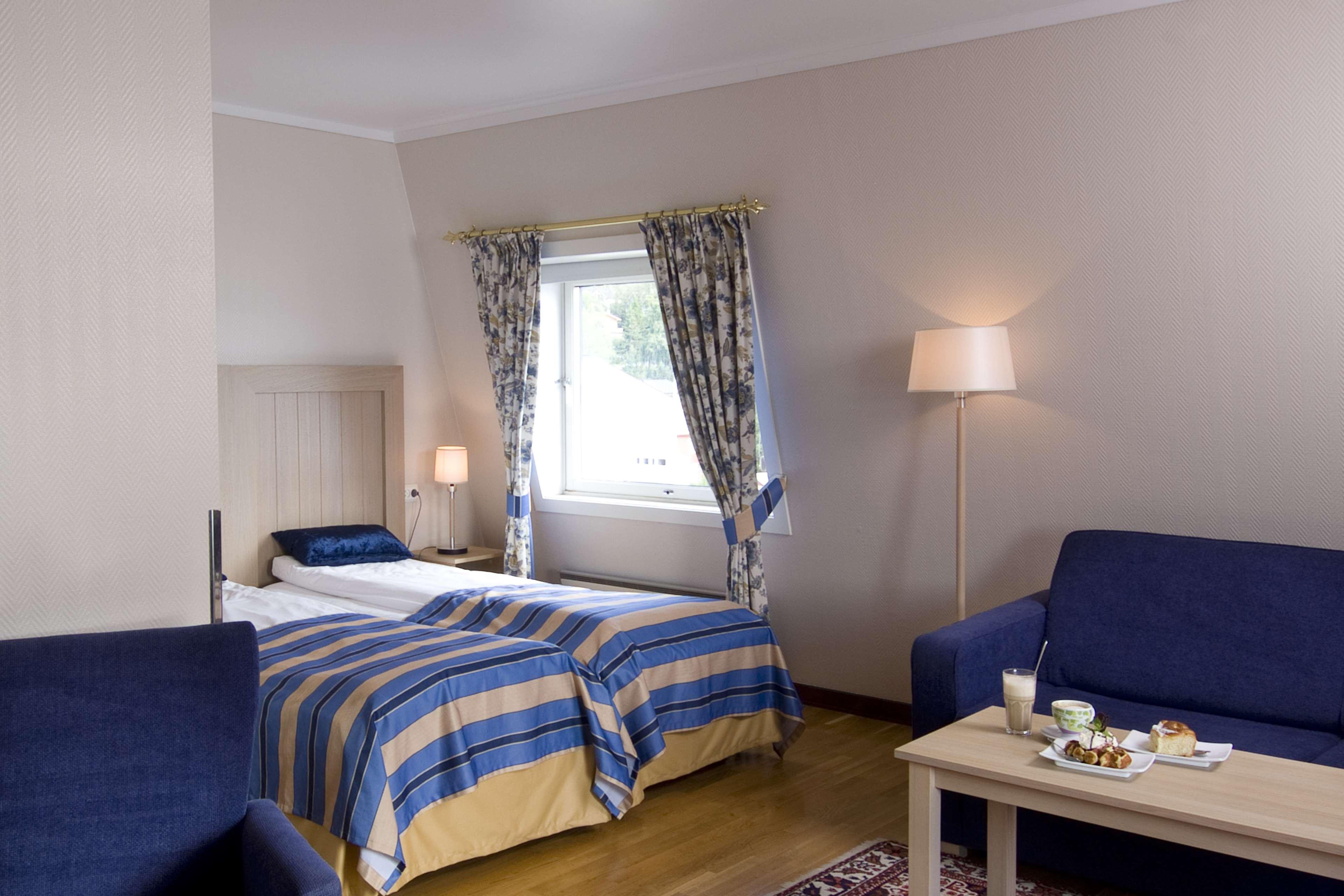 Double Superior Queen Bed