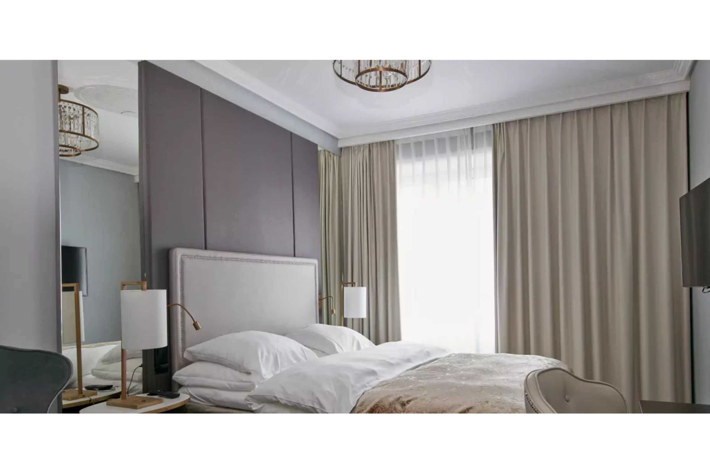 Double Queen Size Bed