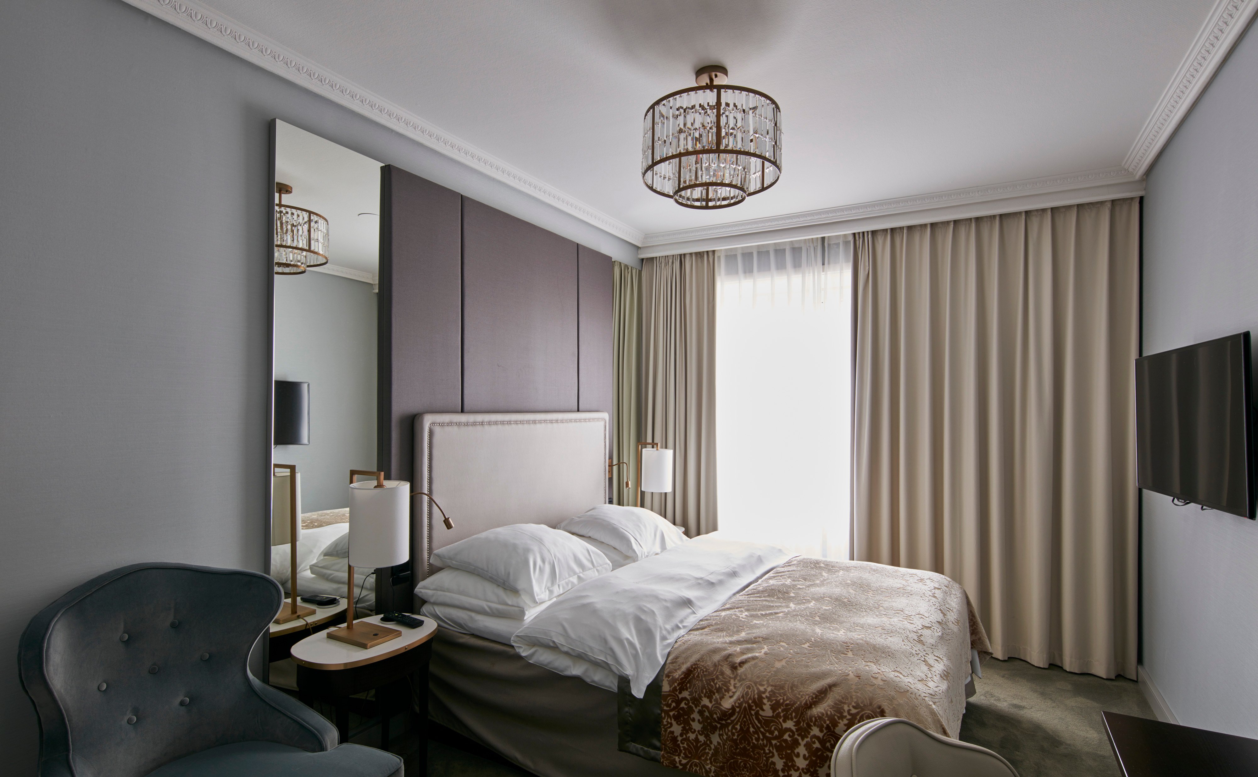 Double Single Queen Size Bed