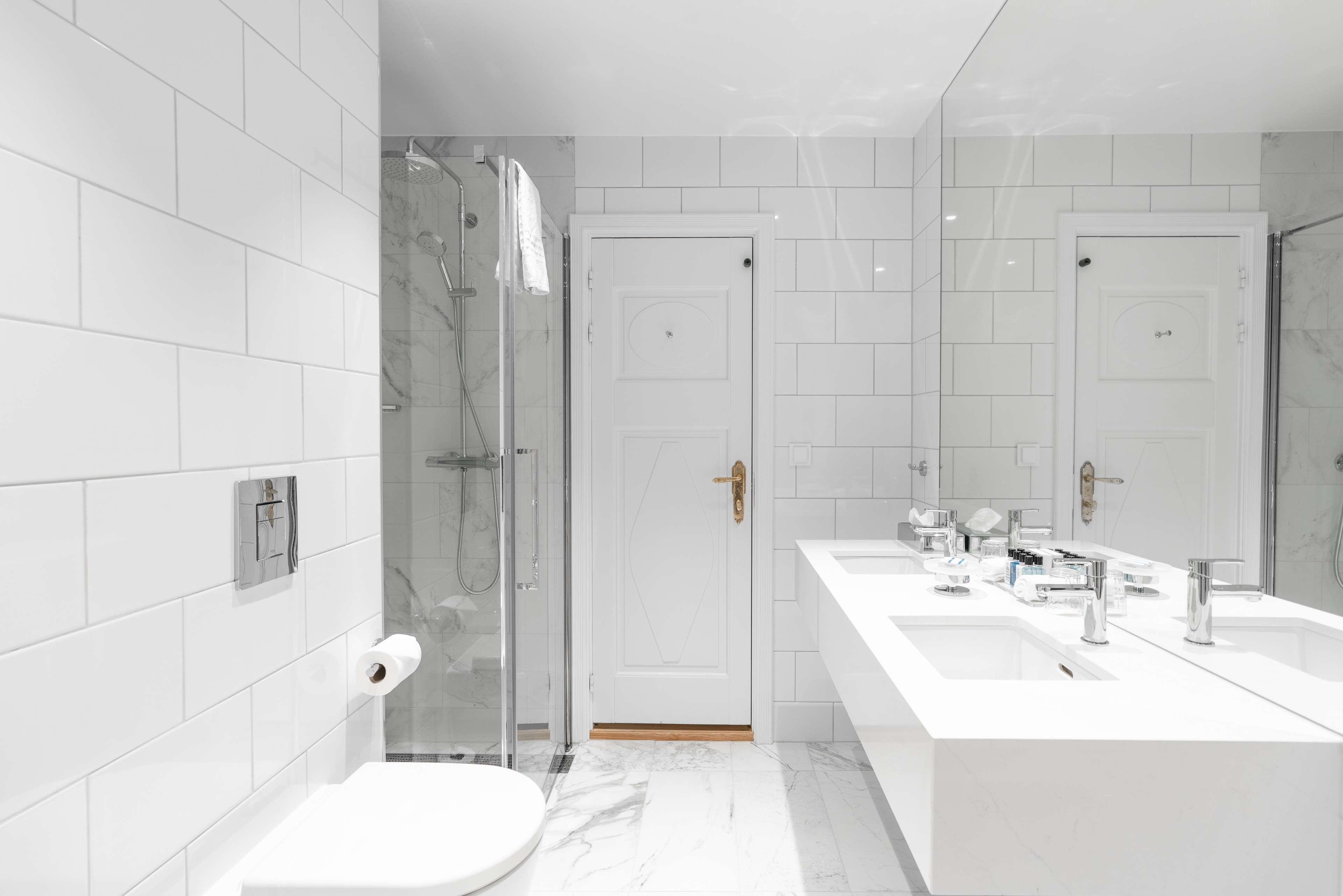 Junior Suite with Views