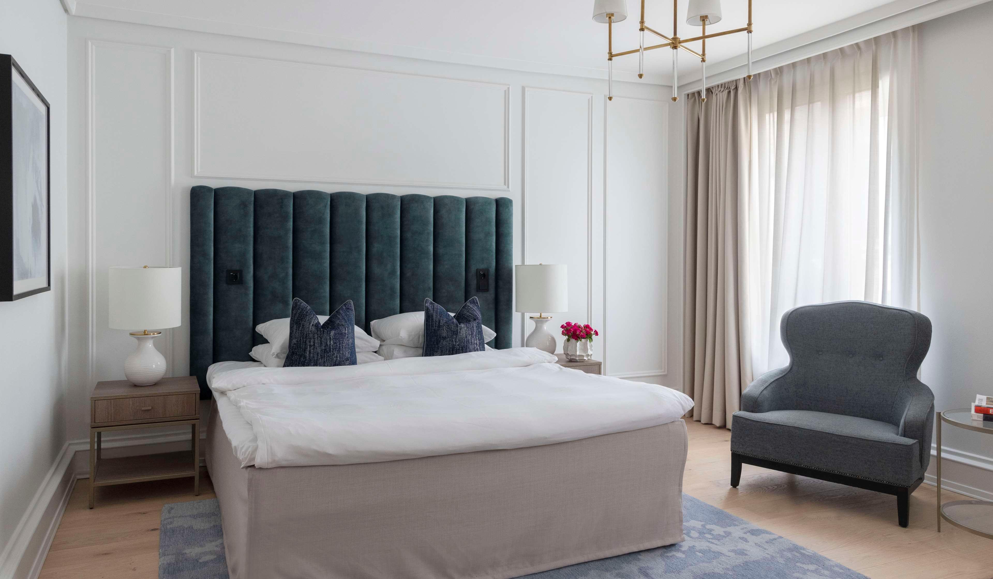 Double Queen Size Bed