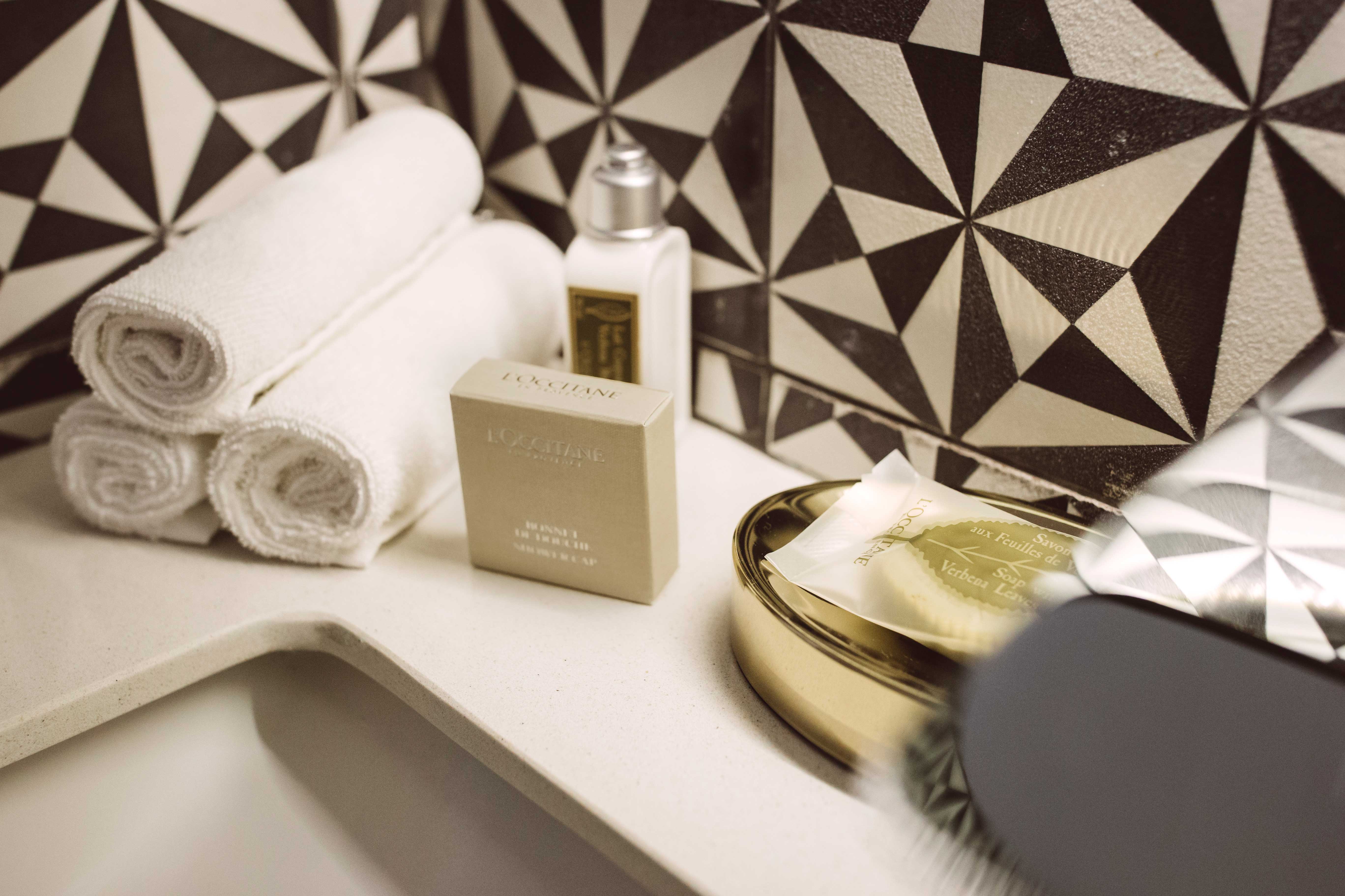 Double Deluxe King Bed