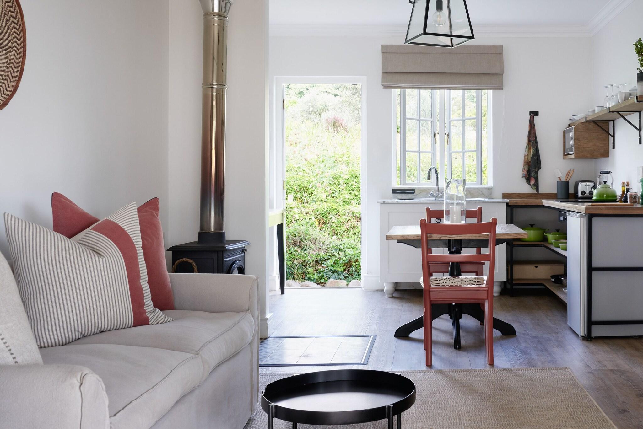 Double King Bed One Bedroom 