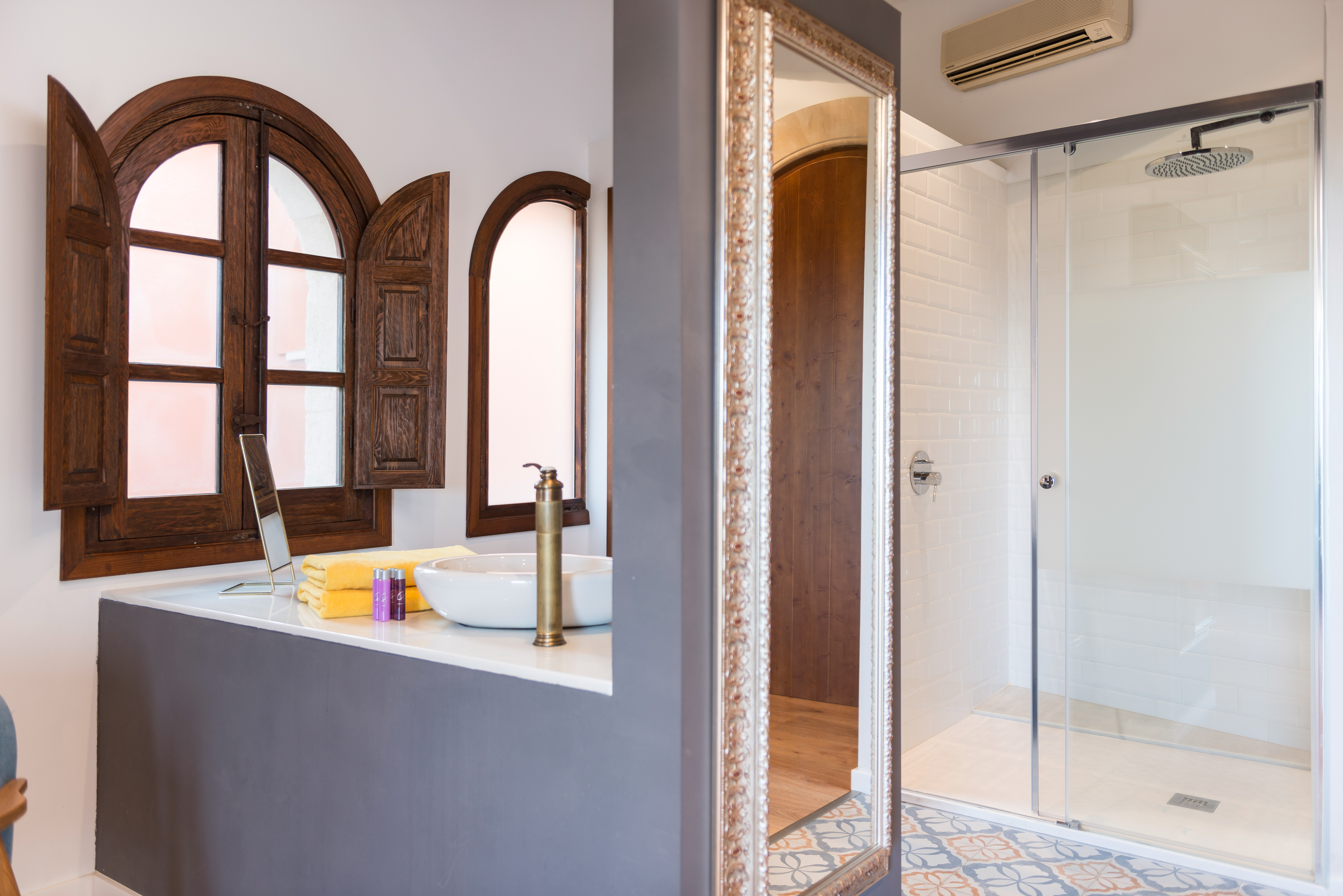 Double Single Superior