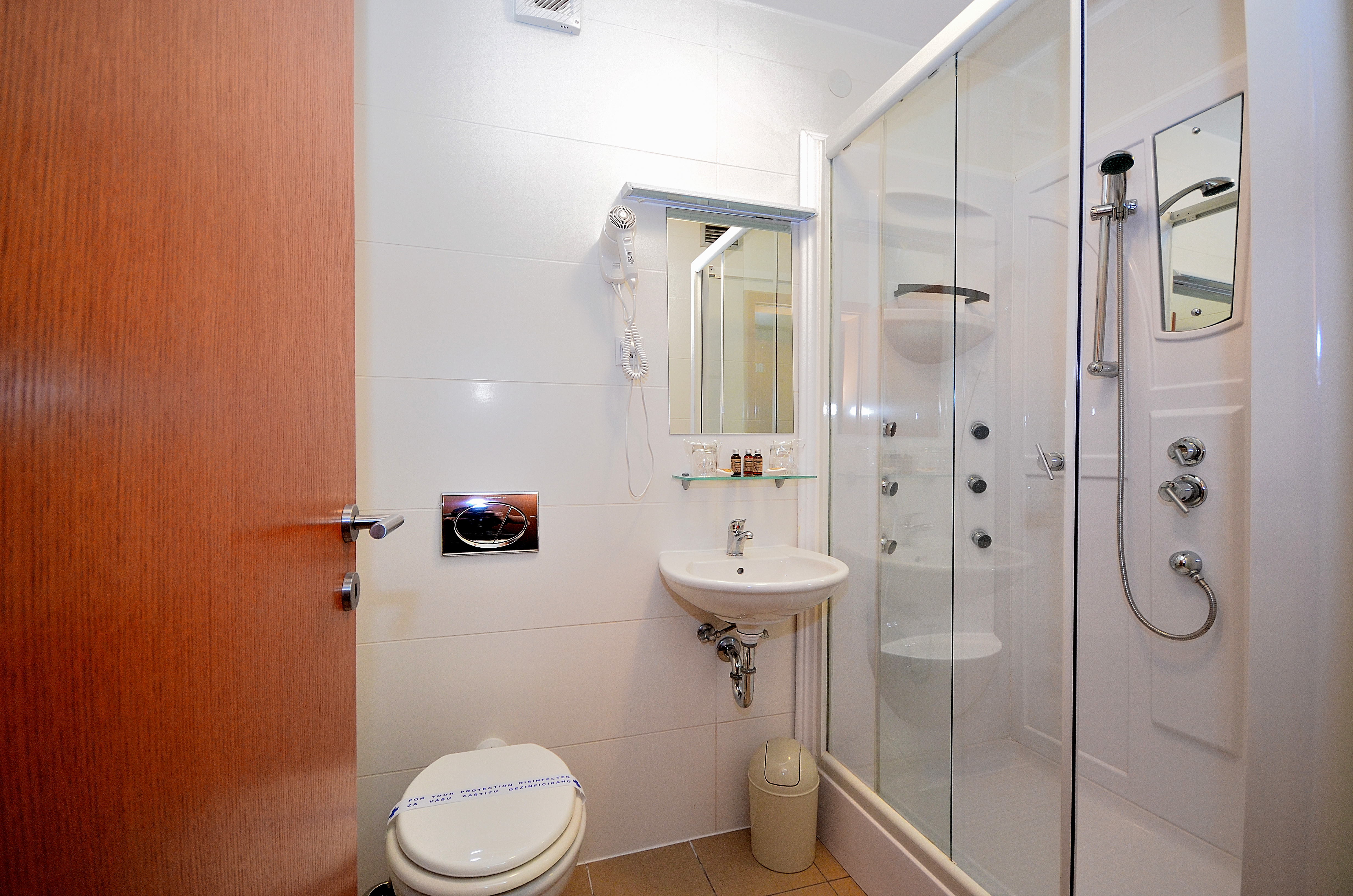 Double or Twin Standard