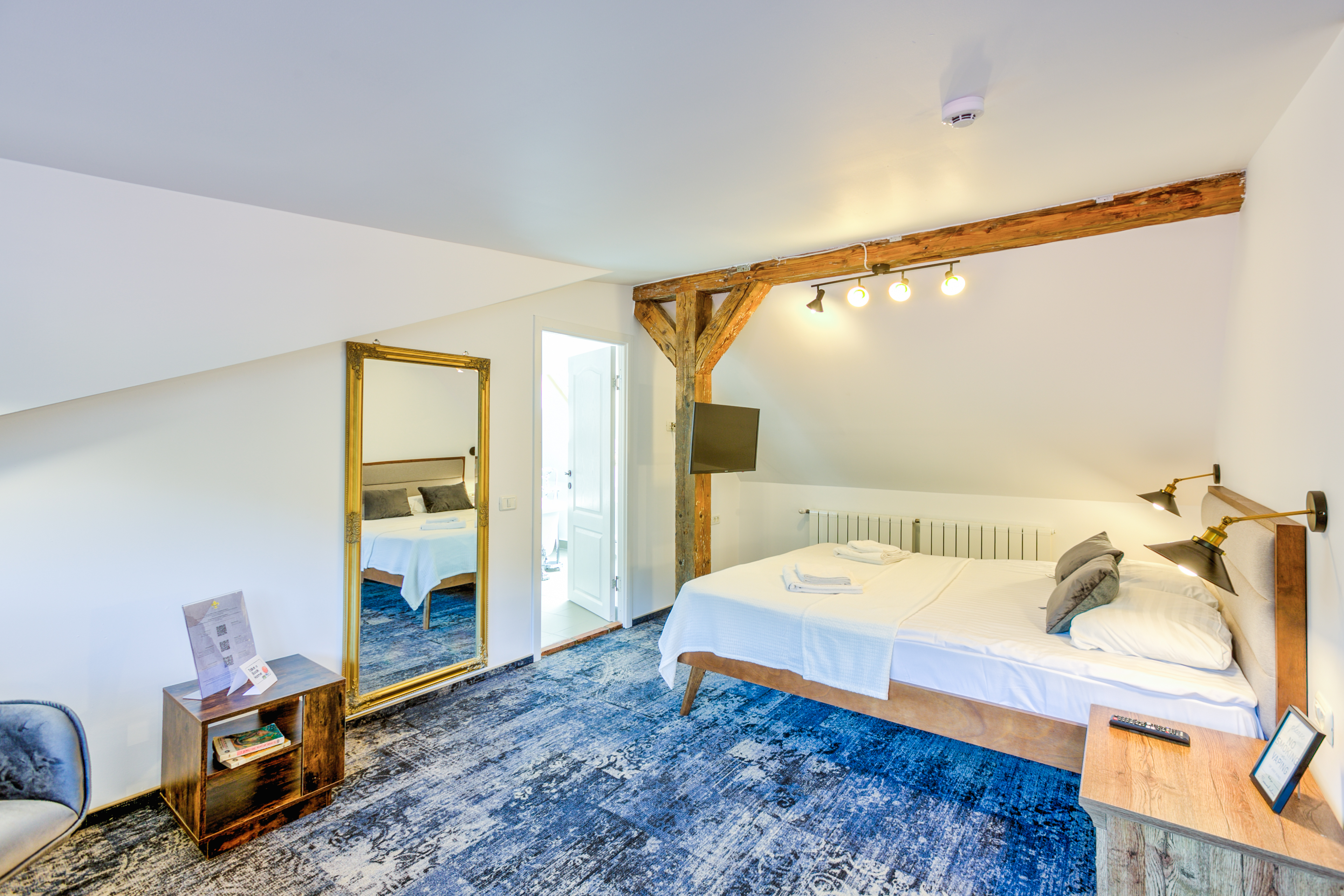 Double Deluxe with Views