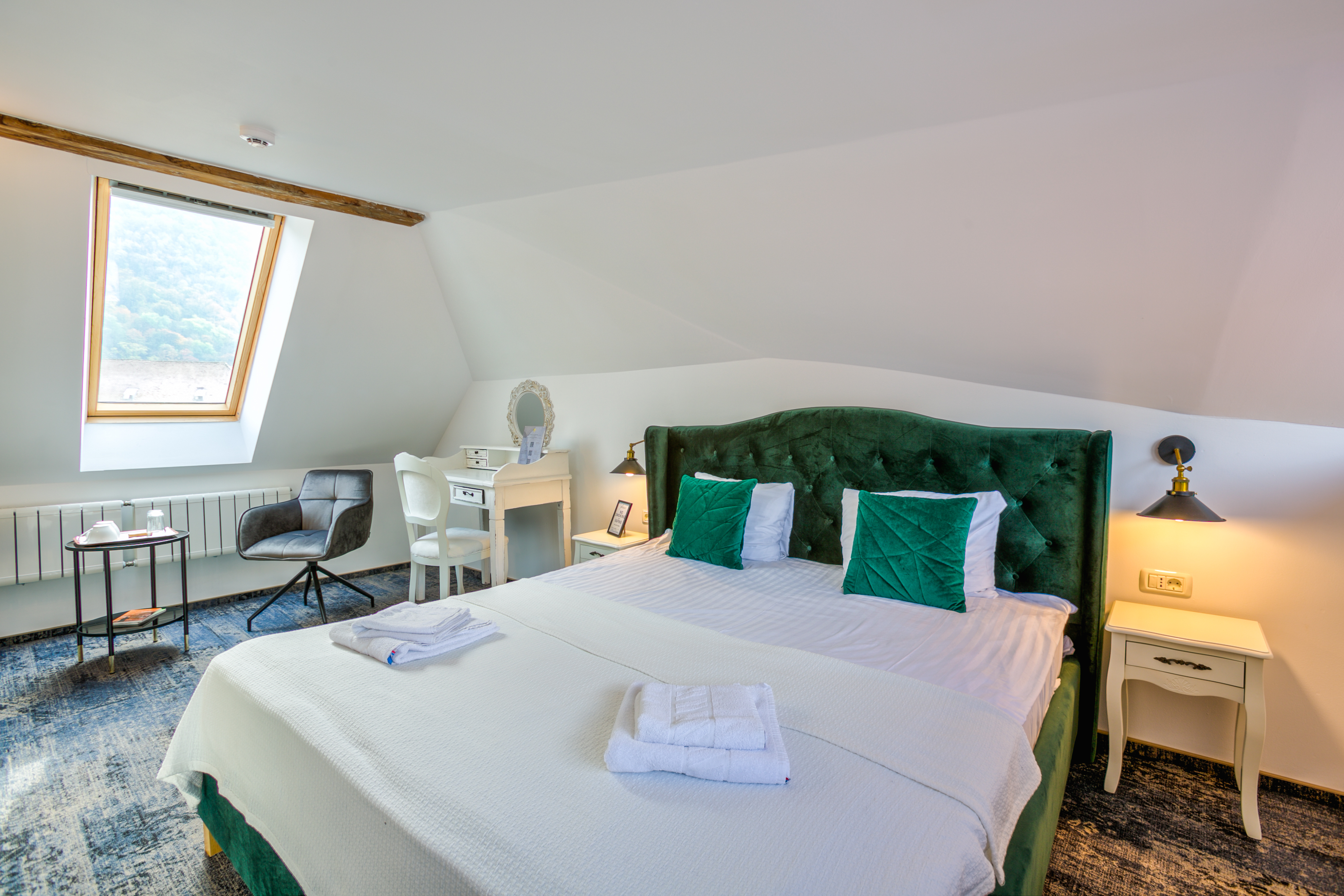 Double Deluxe with Views