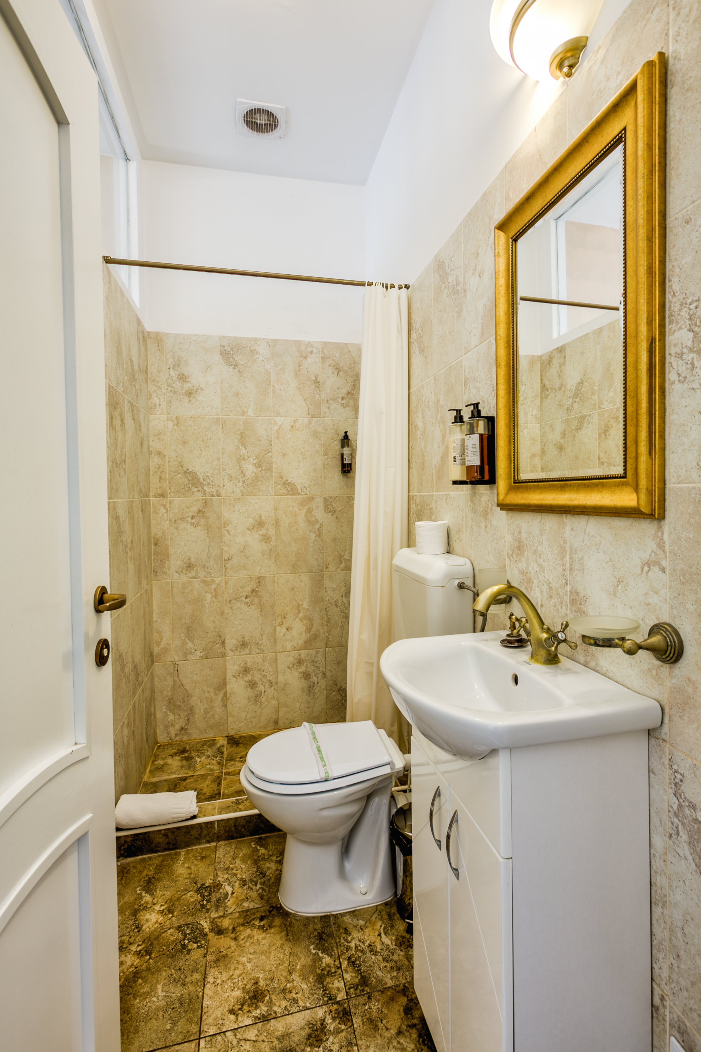 Double Deluxe with Views