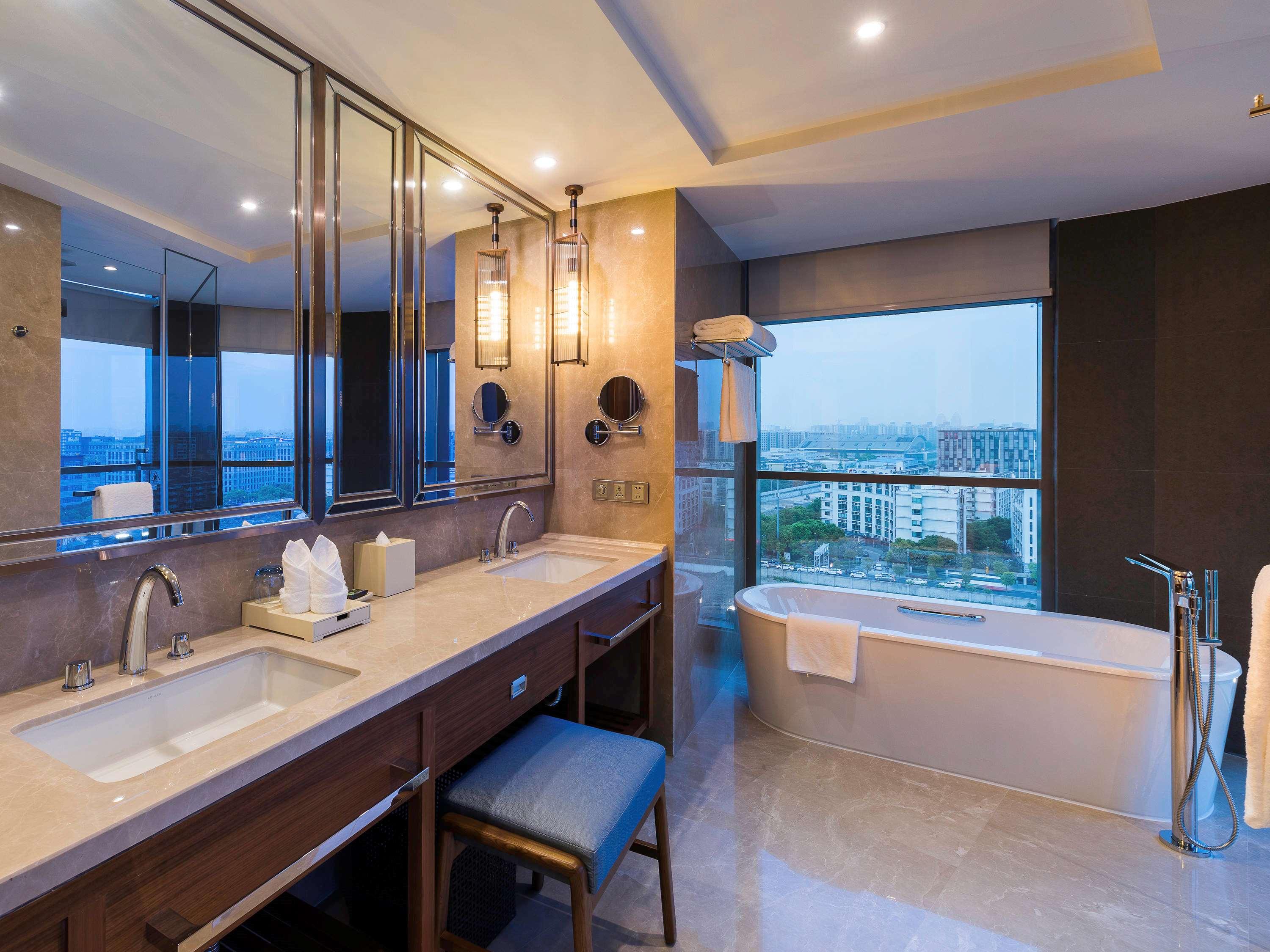 Suite Superior King Bed