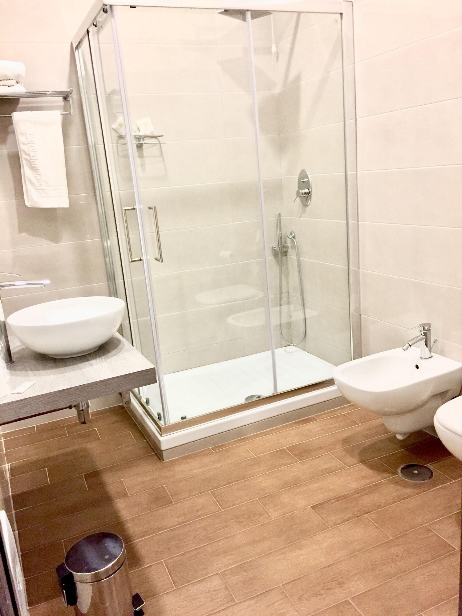 Double Queen Size Bed