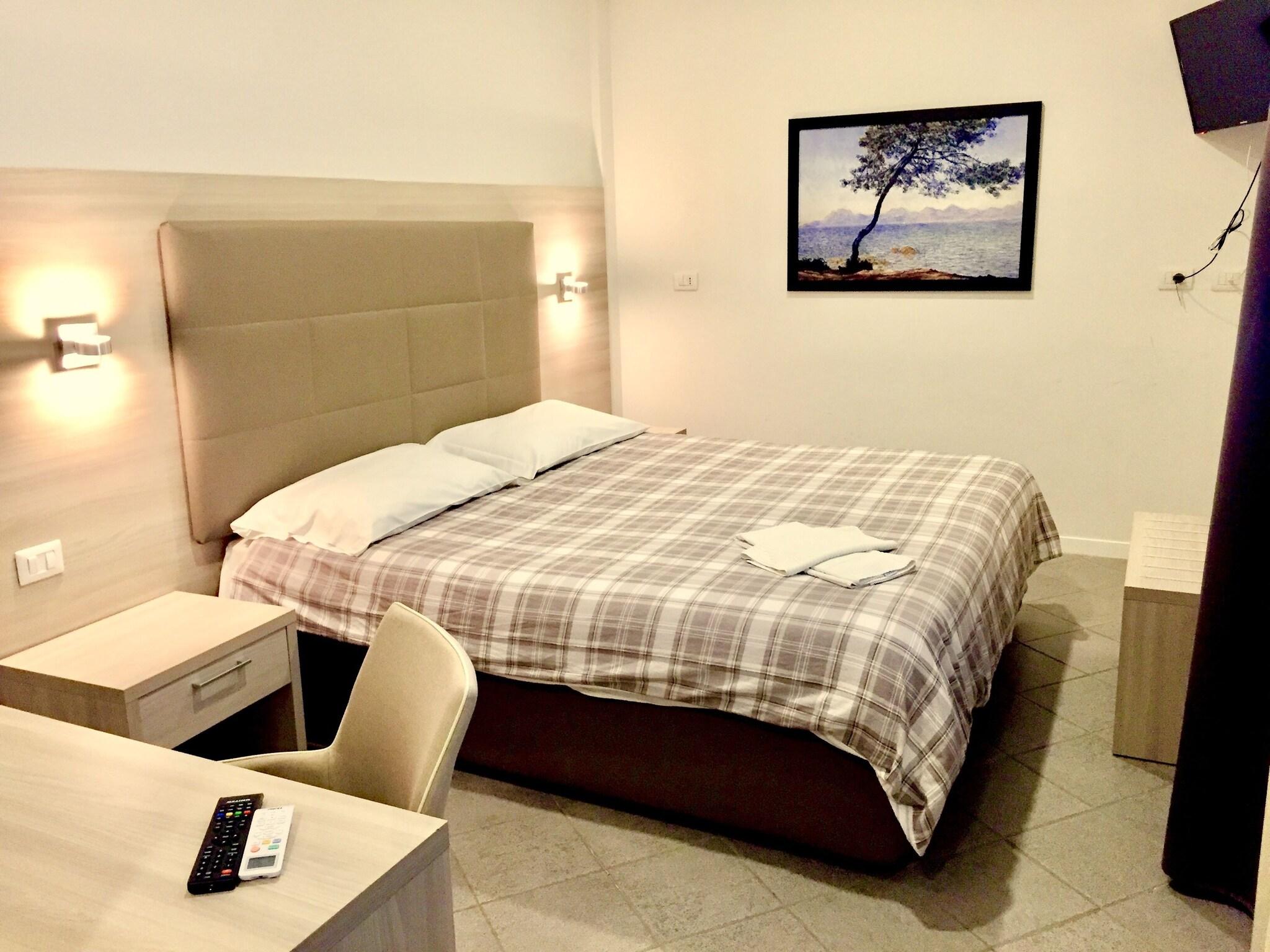 Double Queen Size Bed