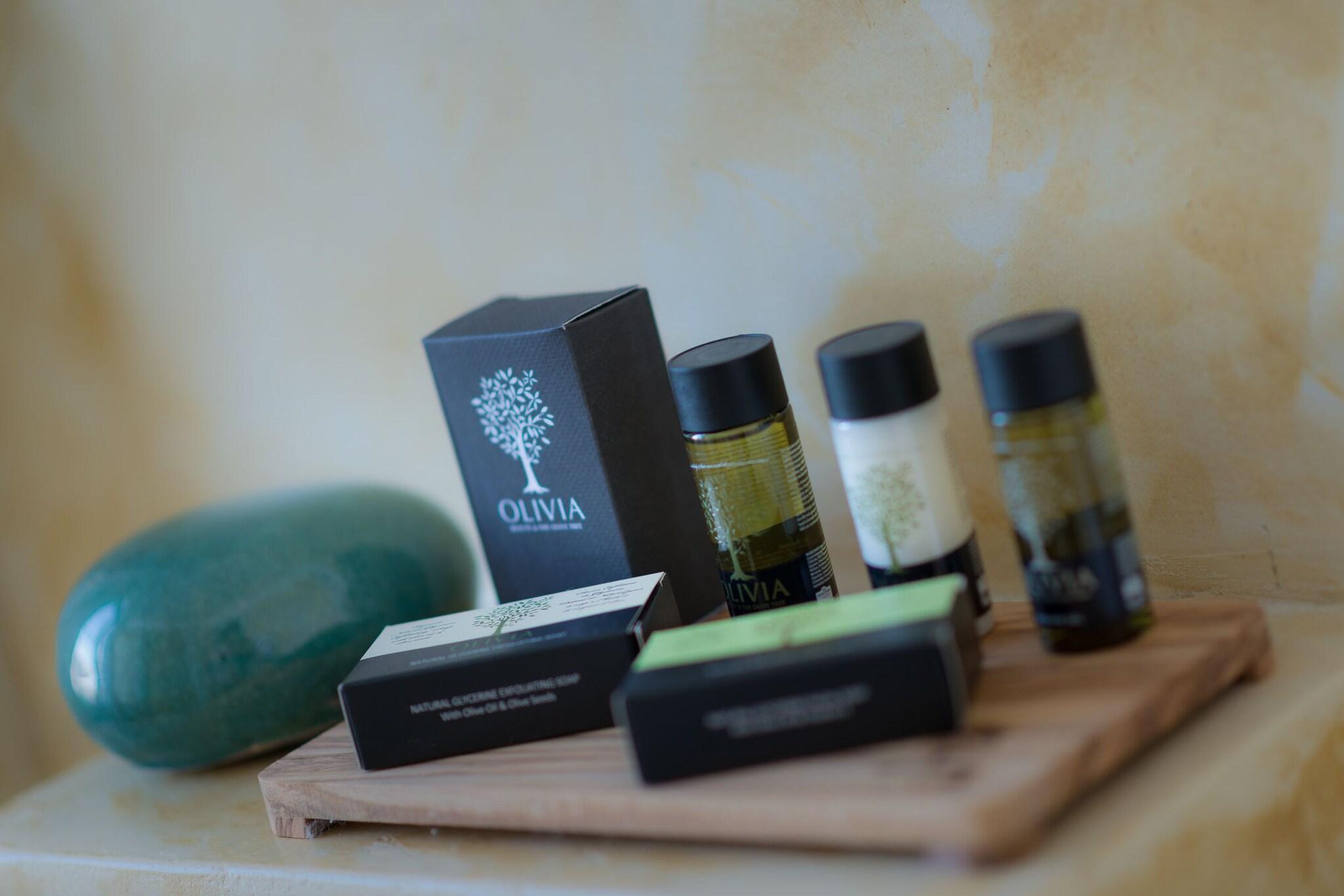 Double Queen Size Bed