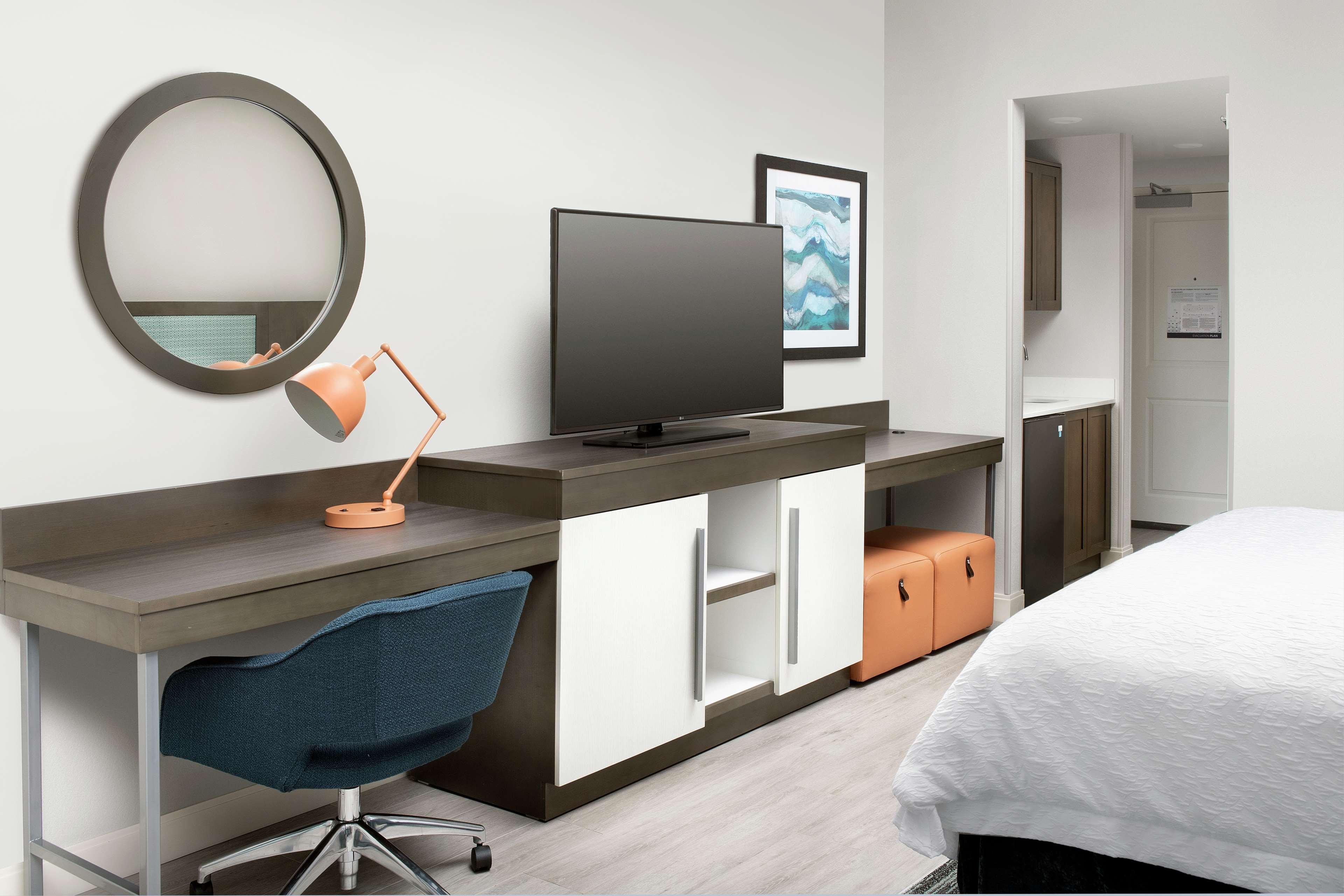 Room King Bed Non Smoking