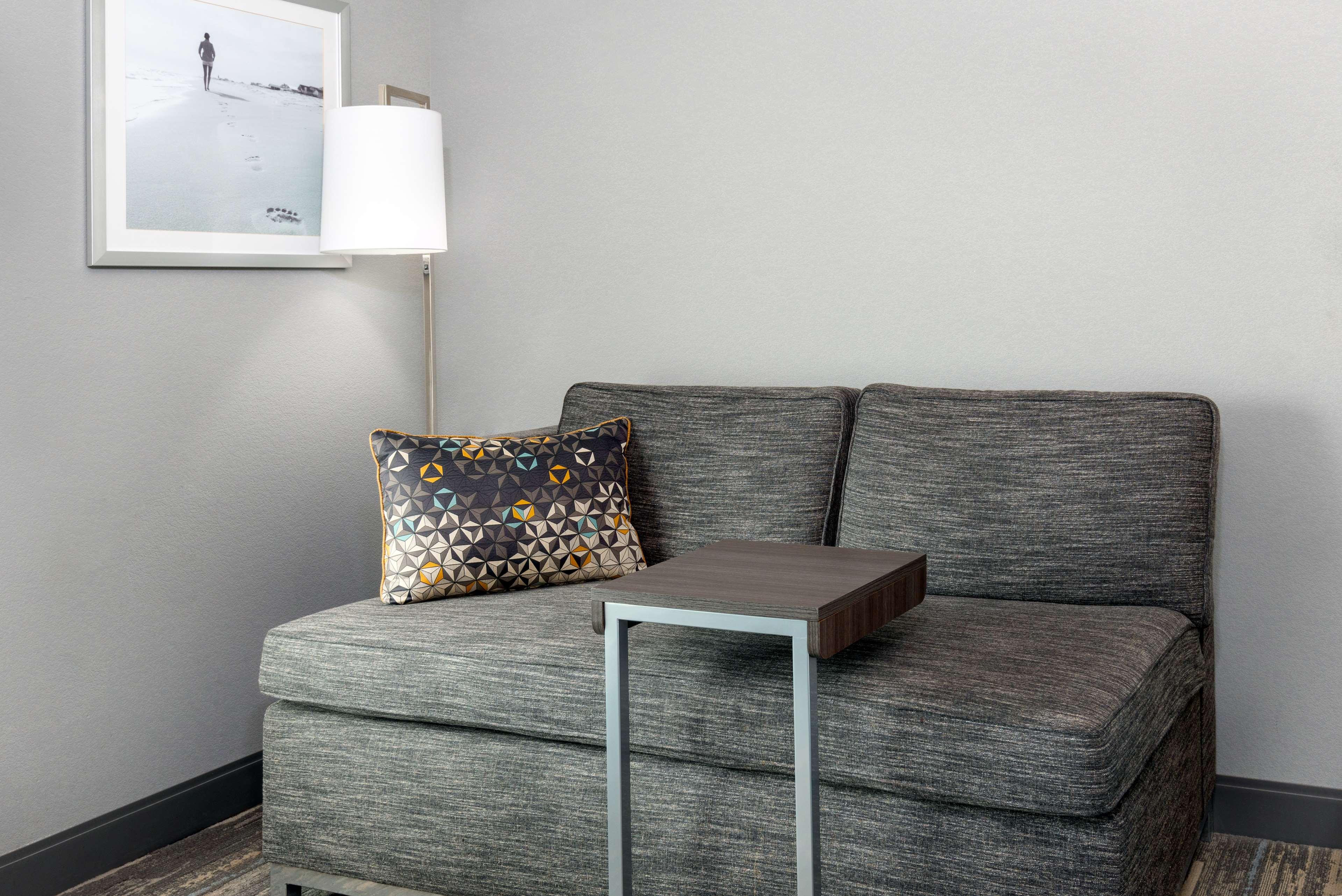 Room King Bed Non Smoking