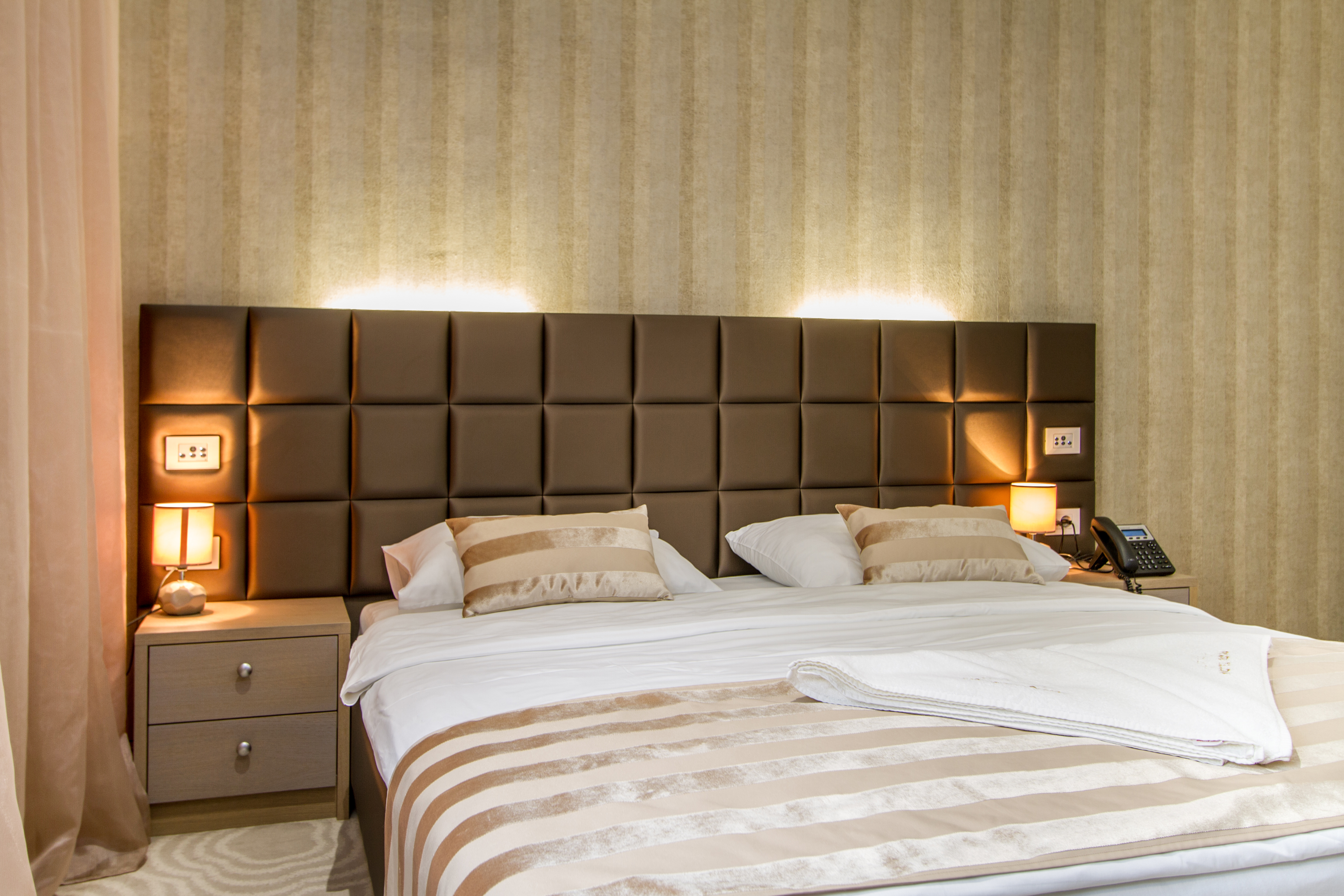 Double Single Superior