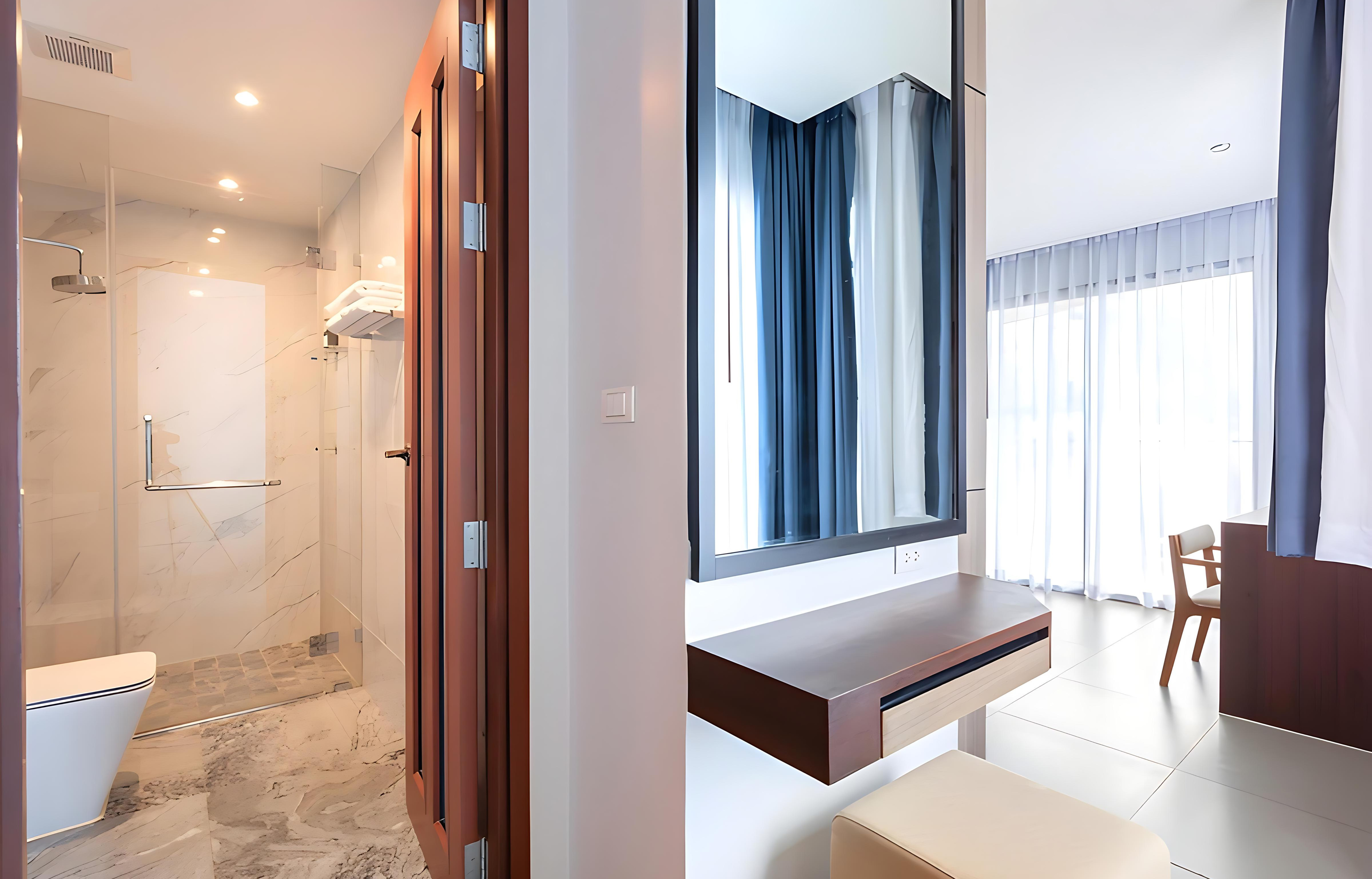 Double Deluxe King Bed