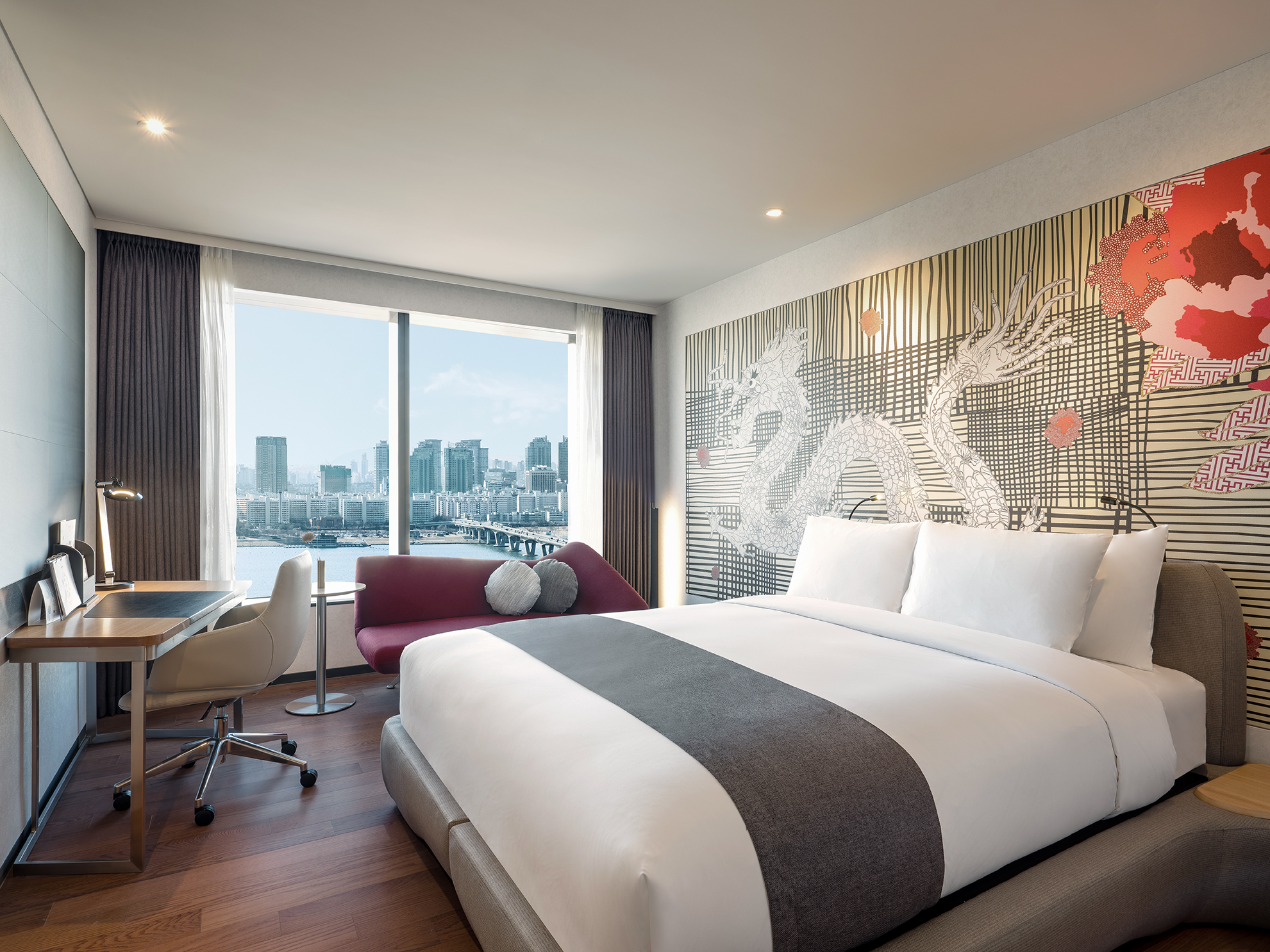 Double Superior Queen Bed