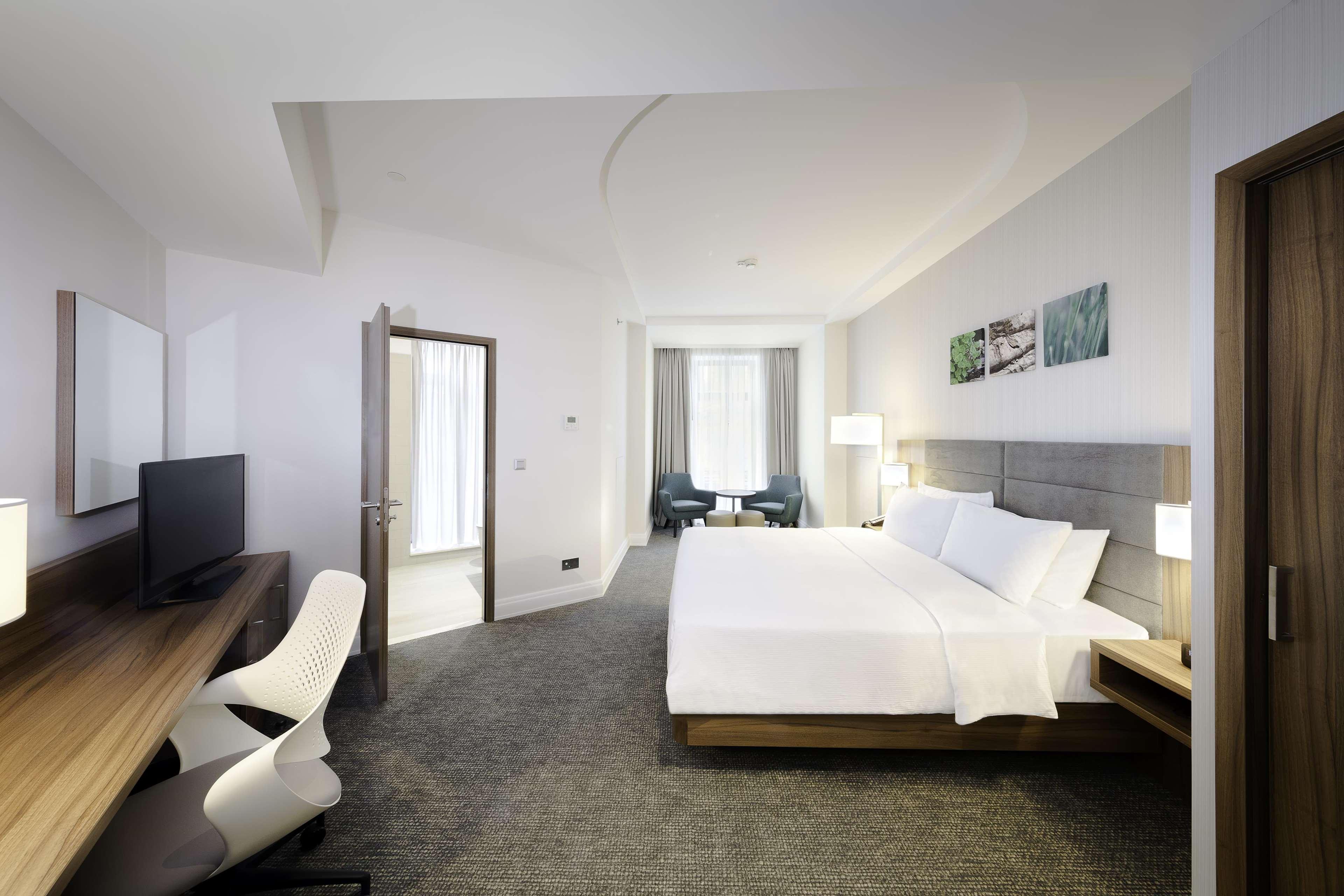 Family Room Connecting Room