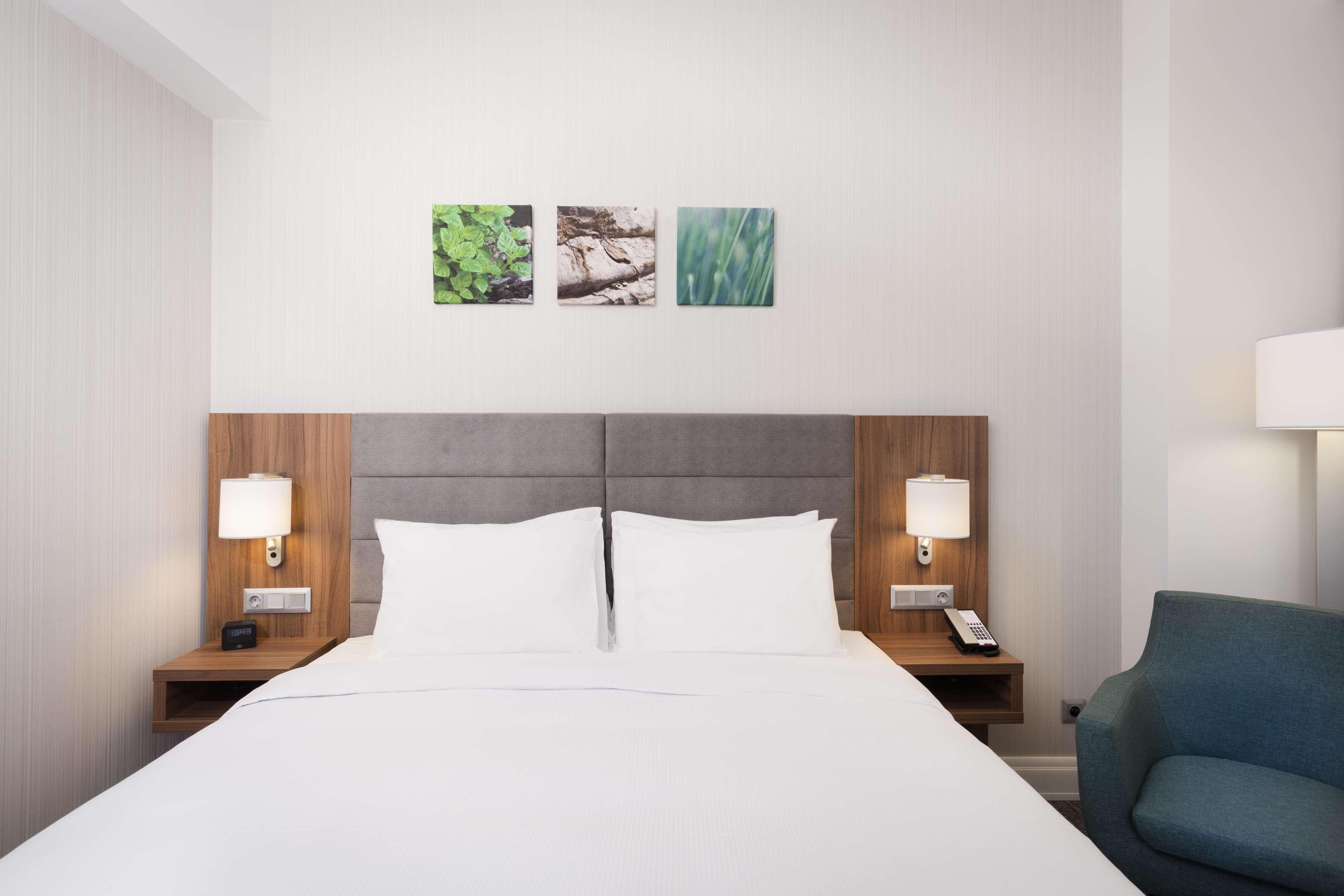 Double Queen Size Bed