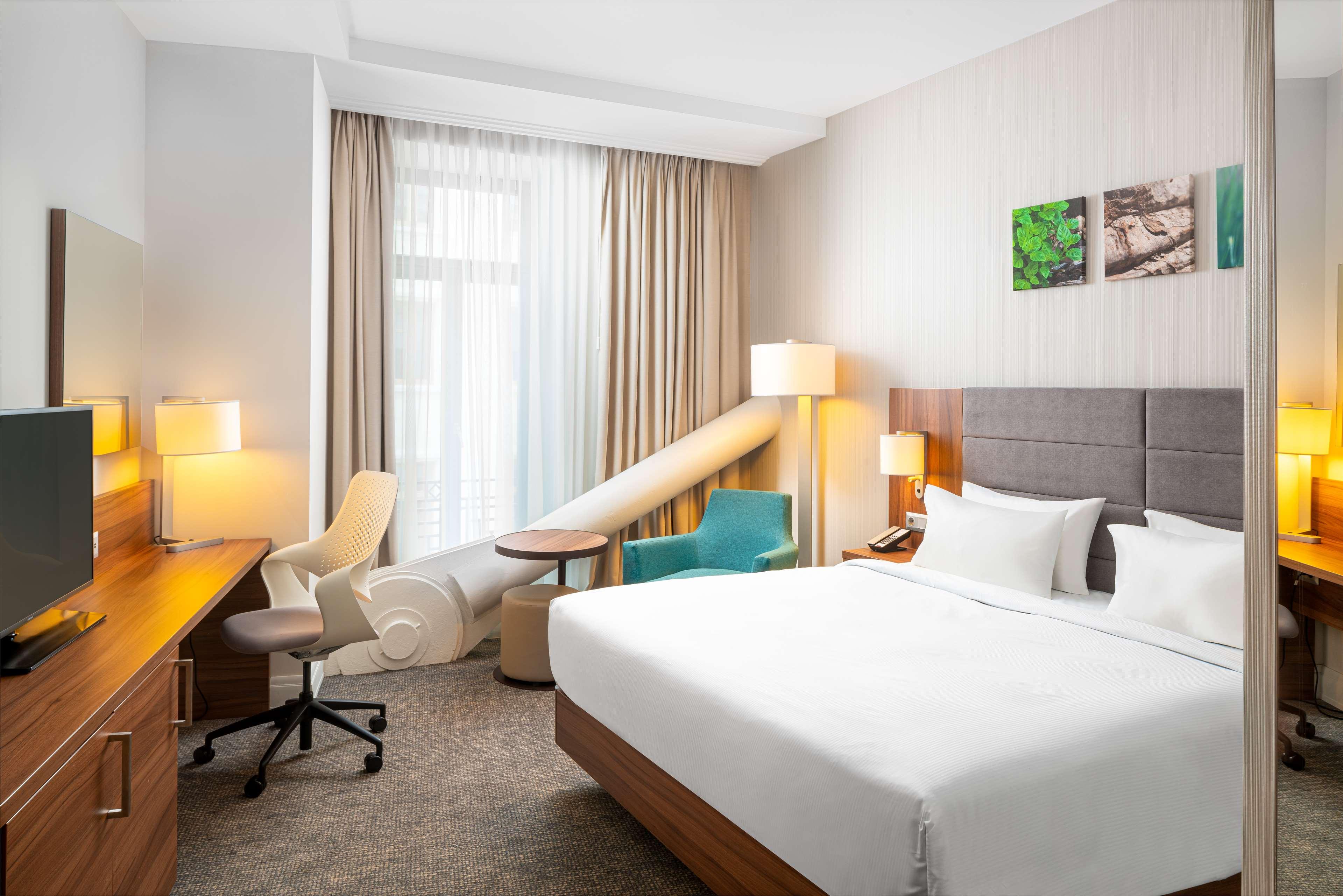 Double King Size Bed