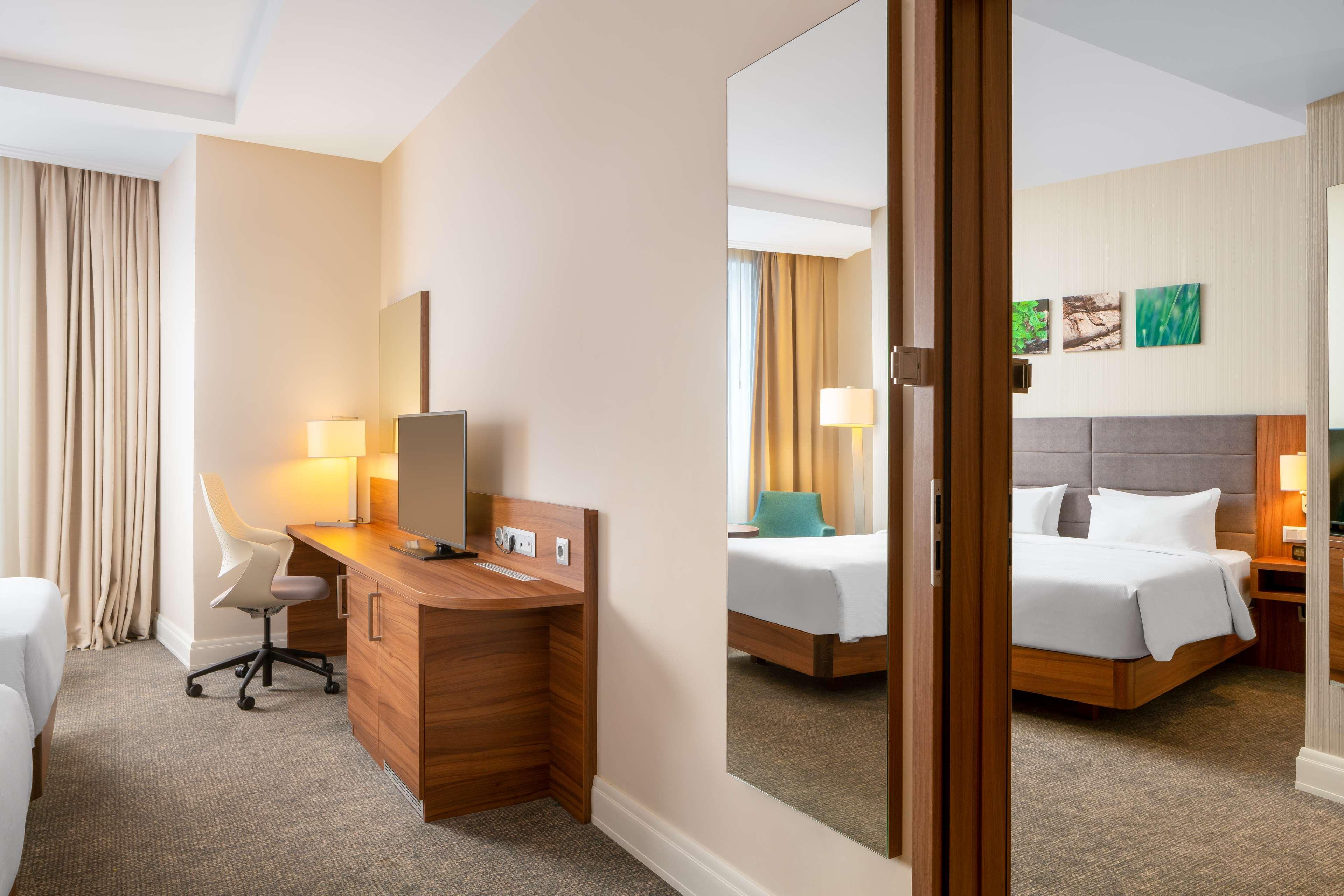 Double King Size Bed