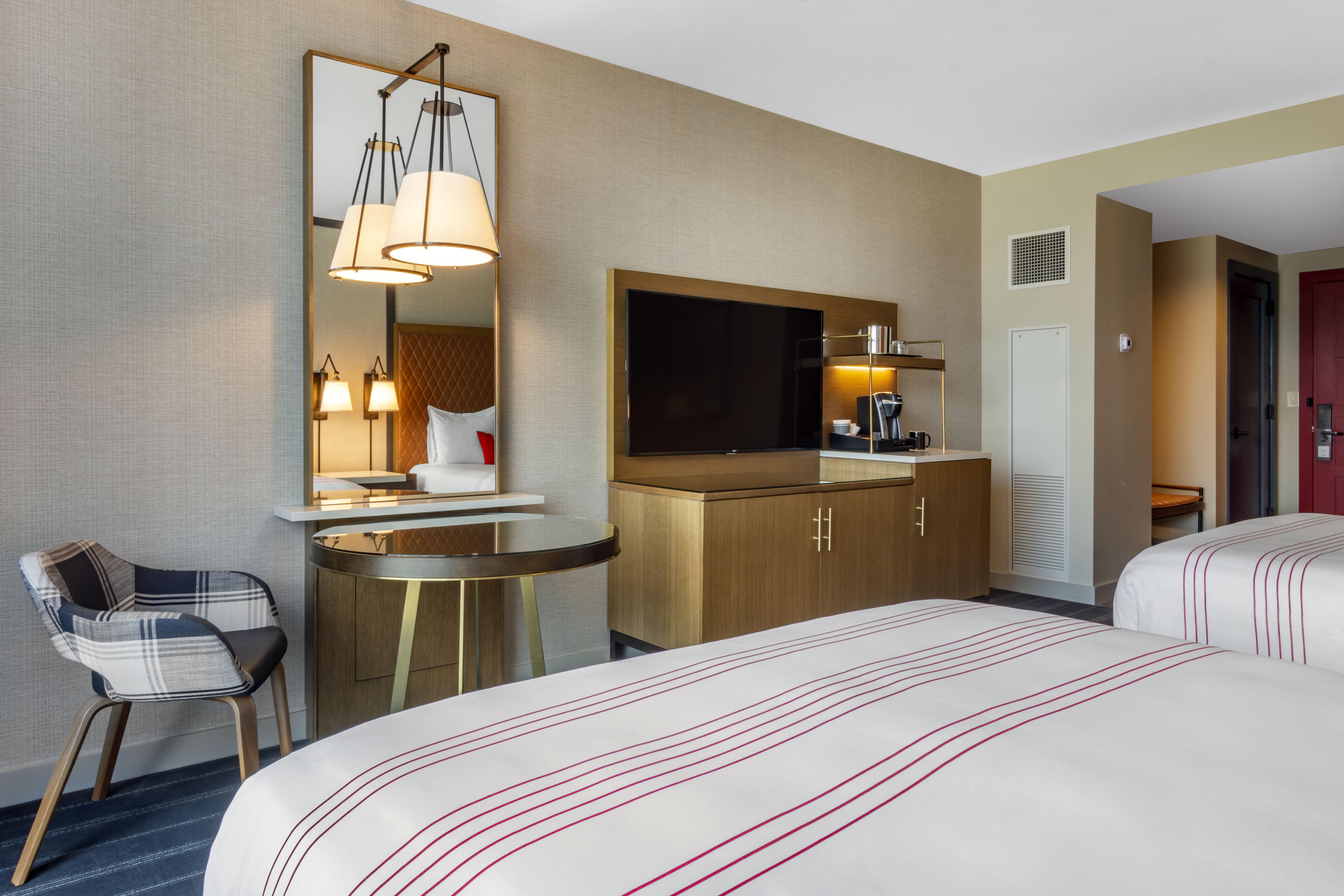 Double Deluxe King Bed