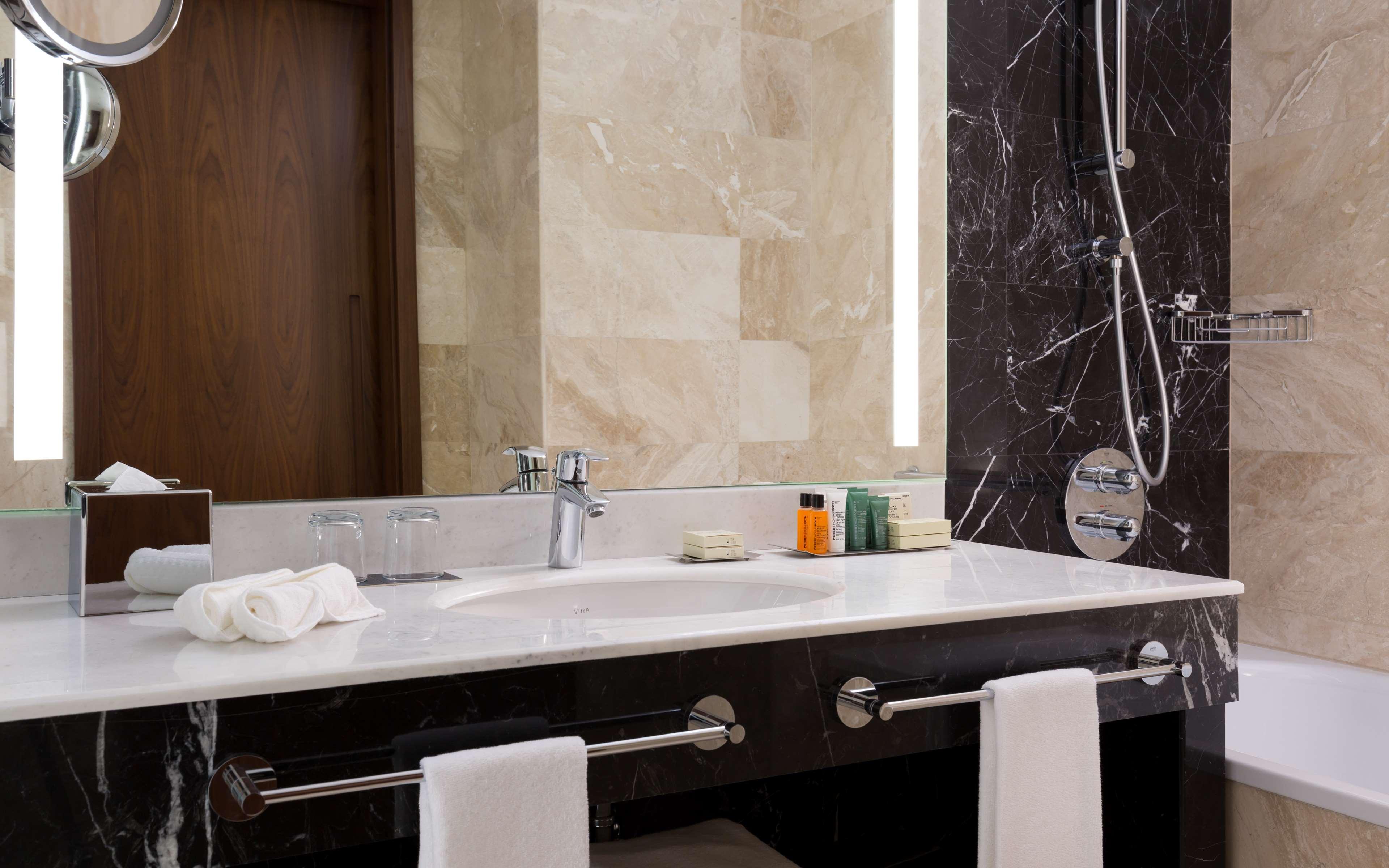 Suite King Bed One Bedroom 