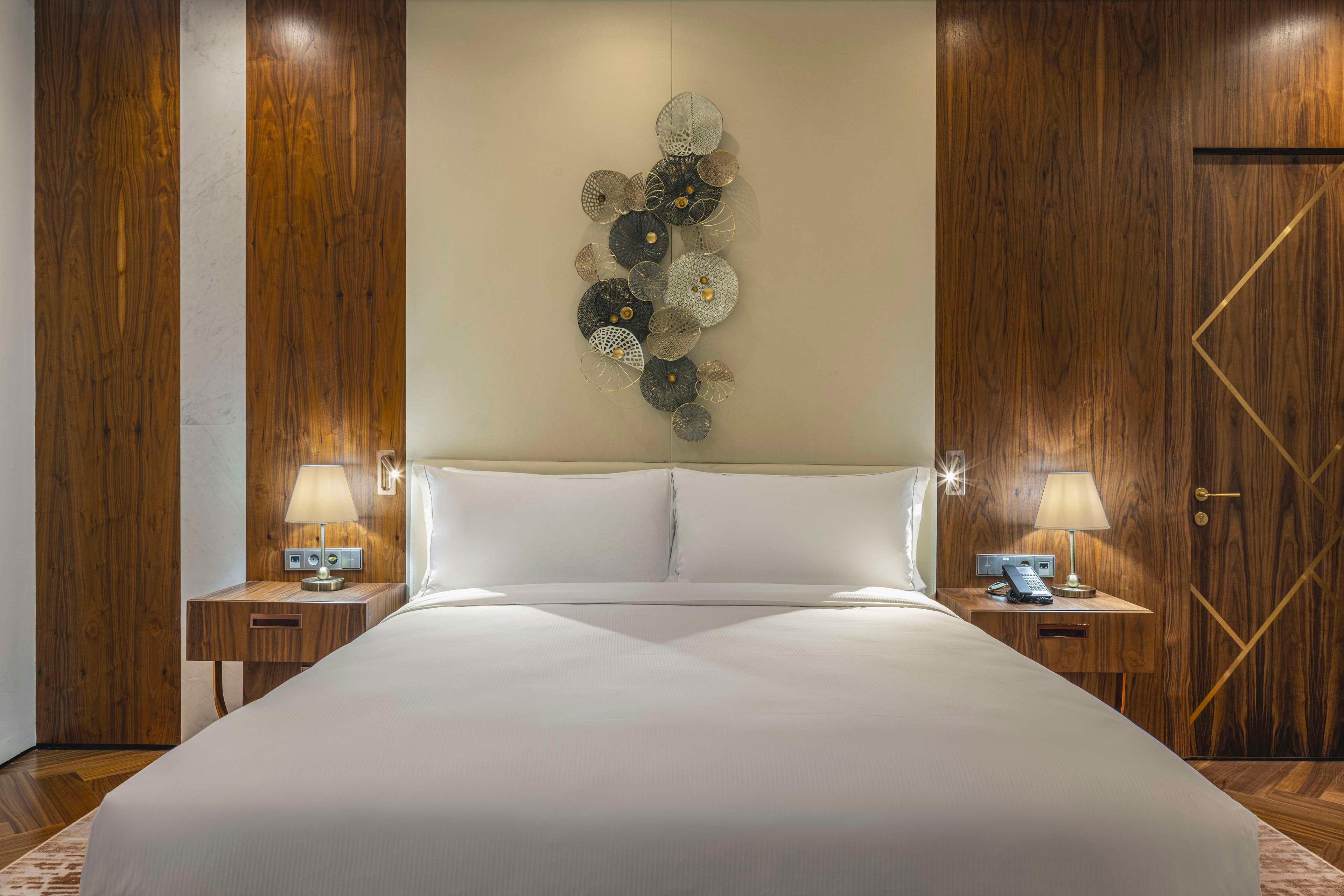 Junior Suite King Bed One Bedroom 