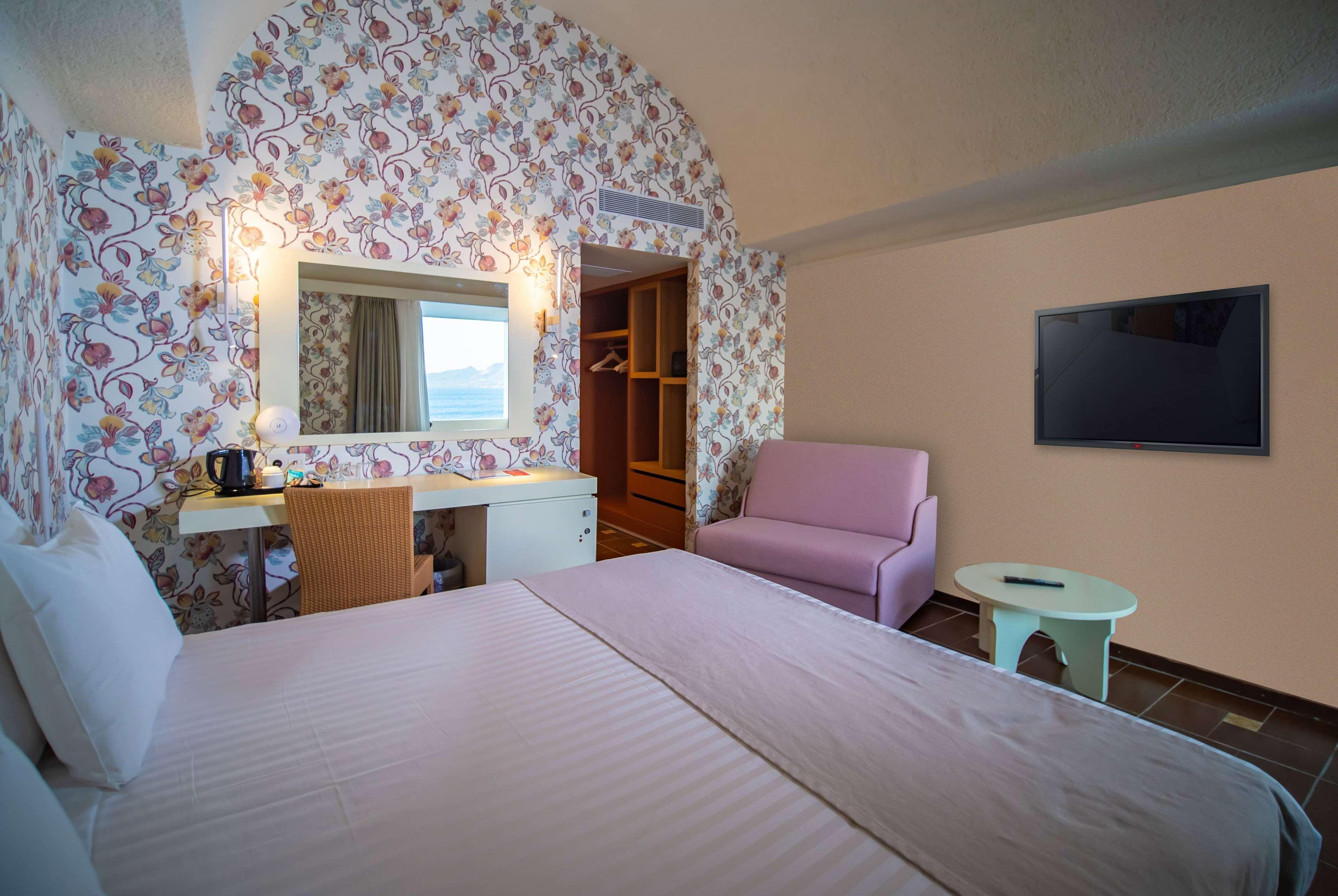 Bungalow Garden View