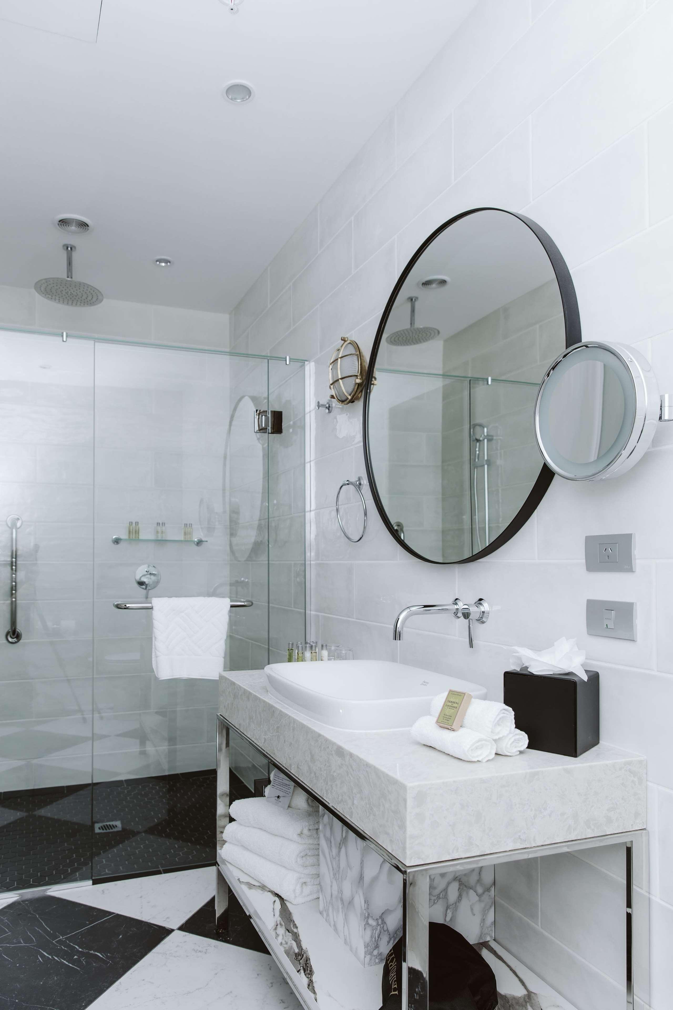 Double Deluxe Two Queen Beds