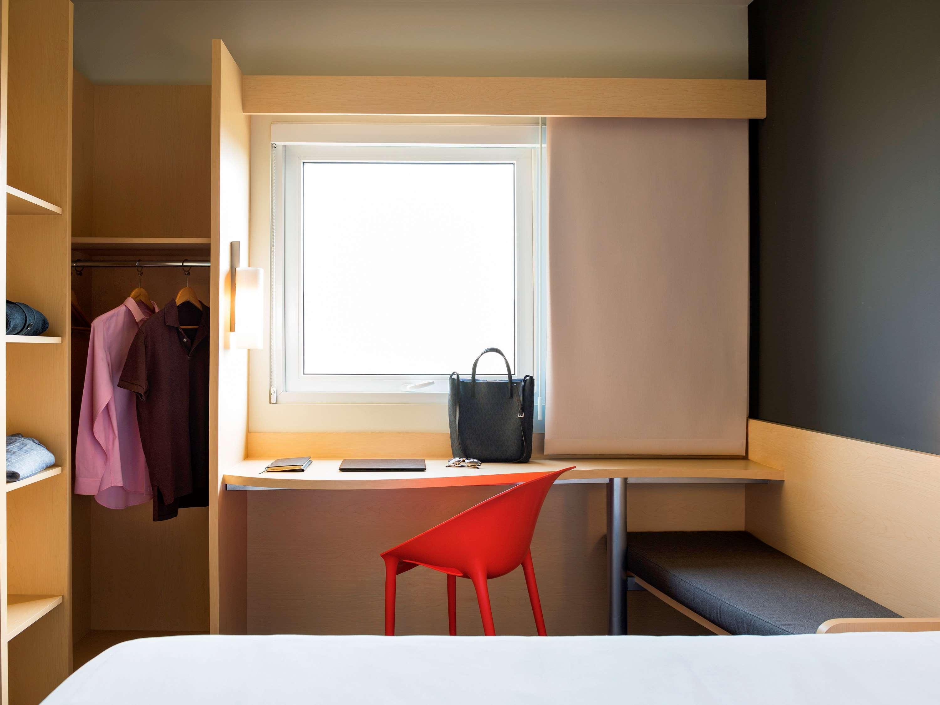 Double Queen Size Bed